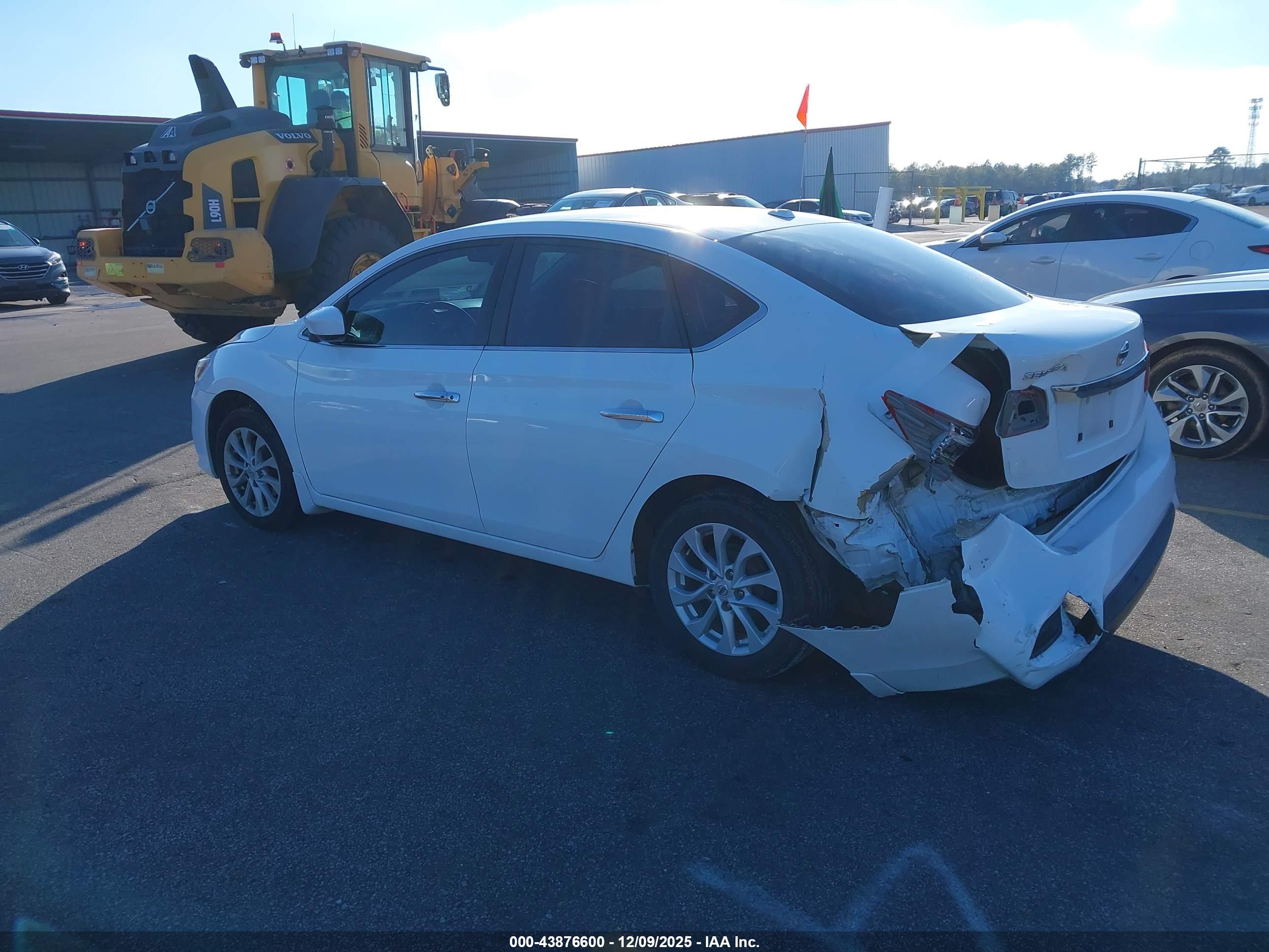 NISSAN SENTRA image 3