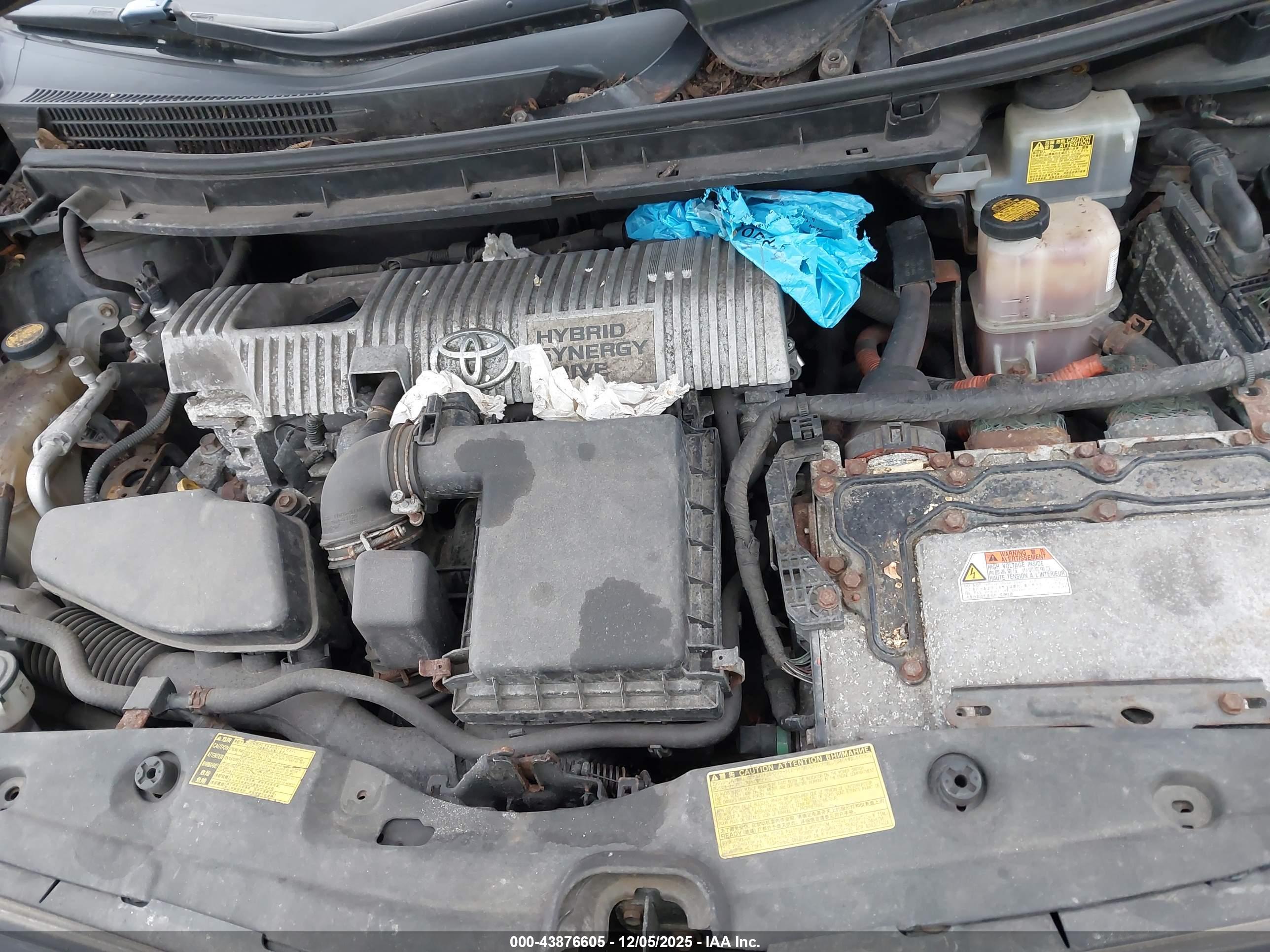 TOYOTA PRIUS image 10