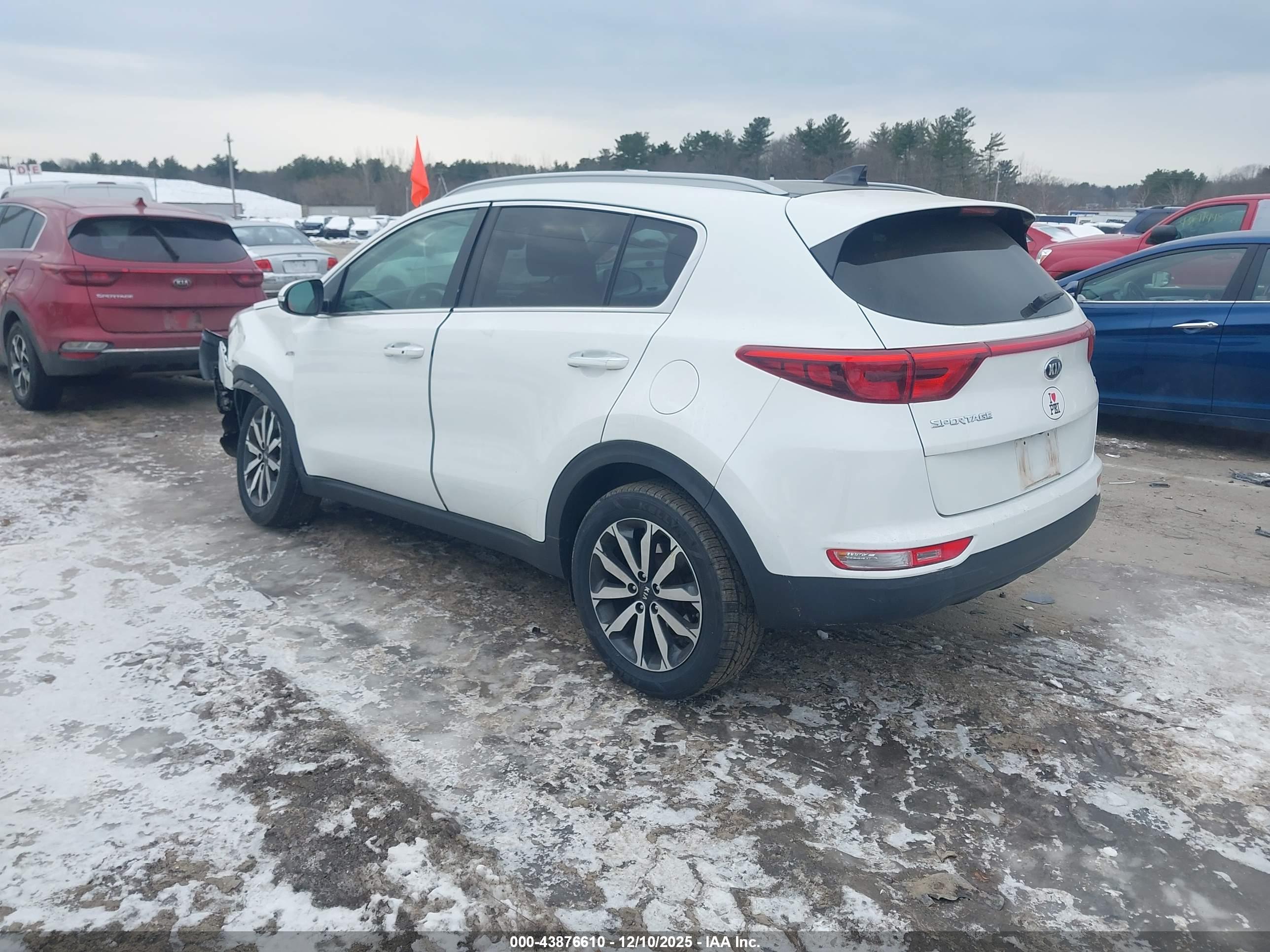 KIA SPORTAGE image 3