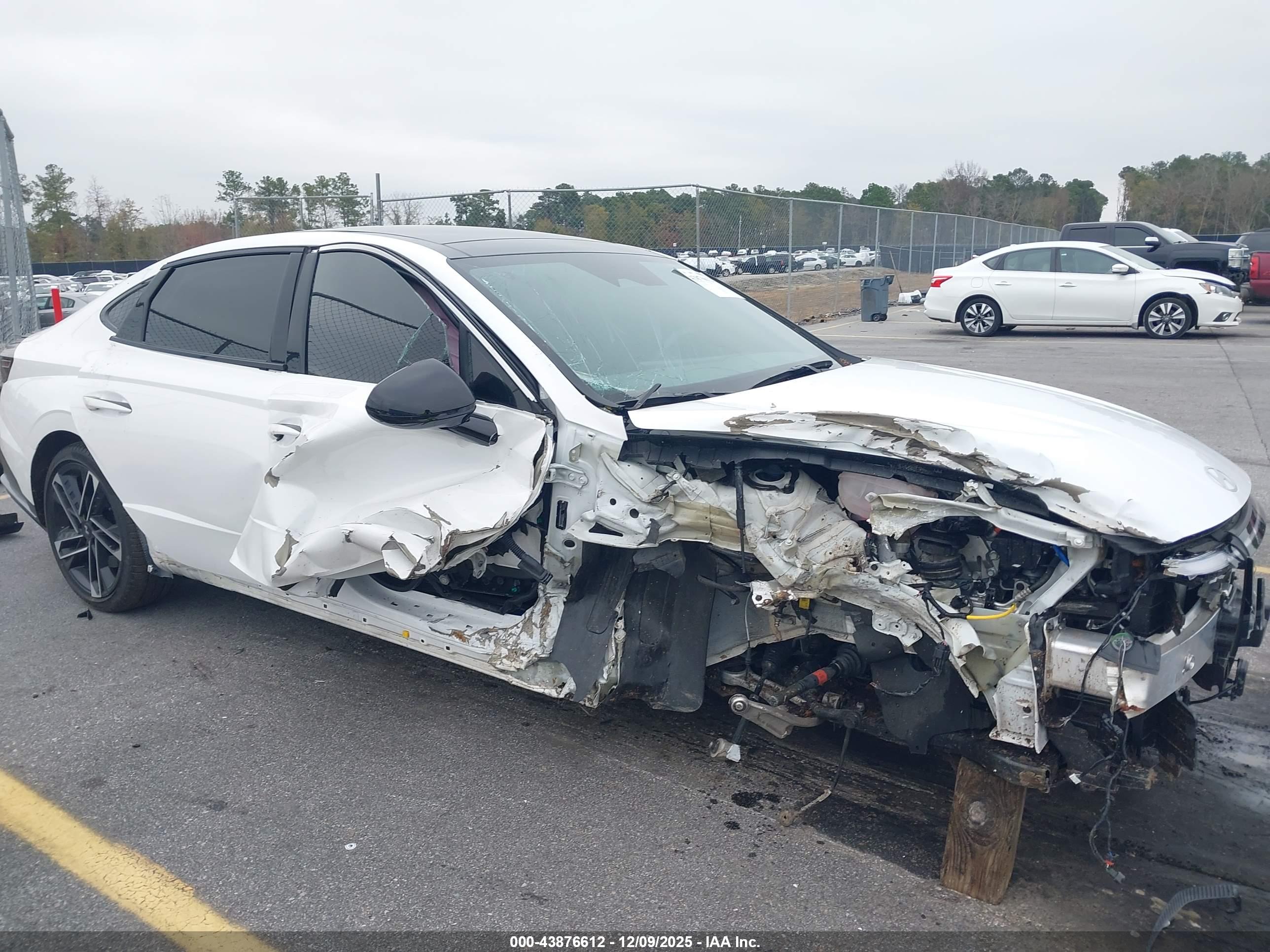 HYUNDAI SONATA image 6