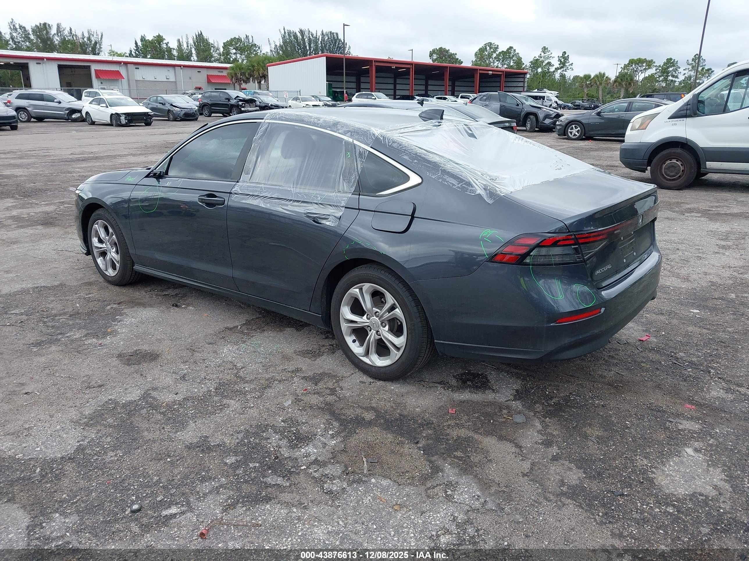 HONDA ACCORD image 3