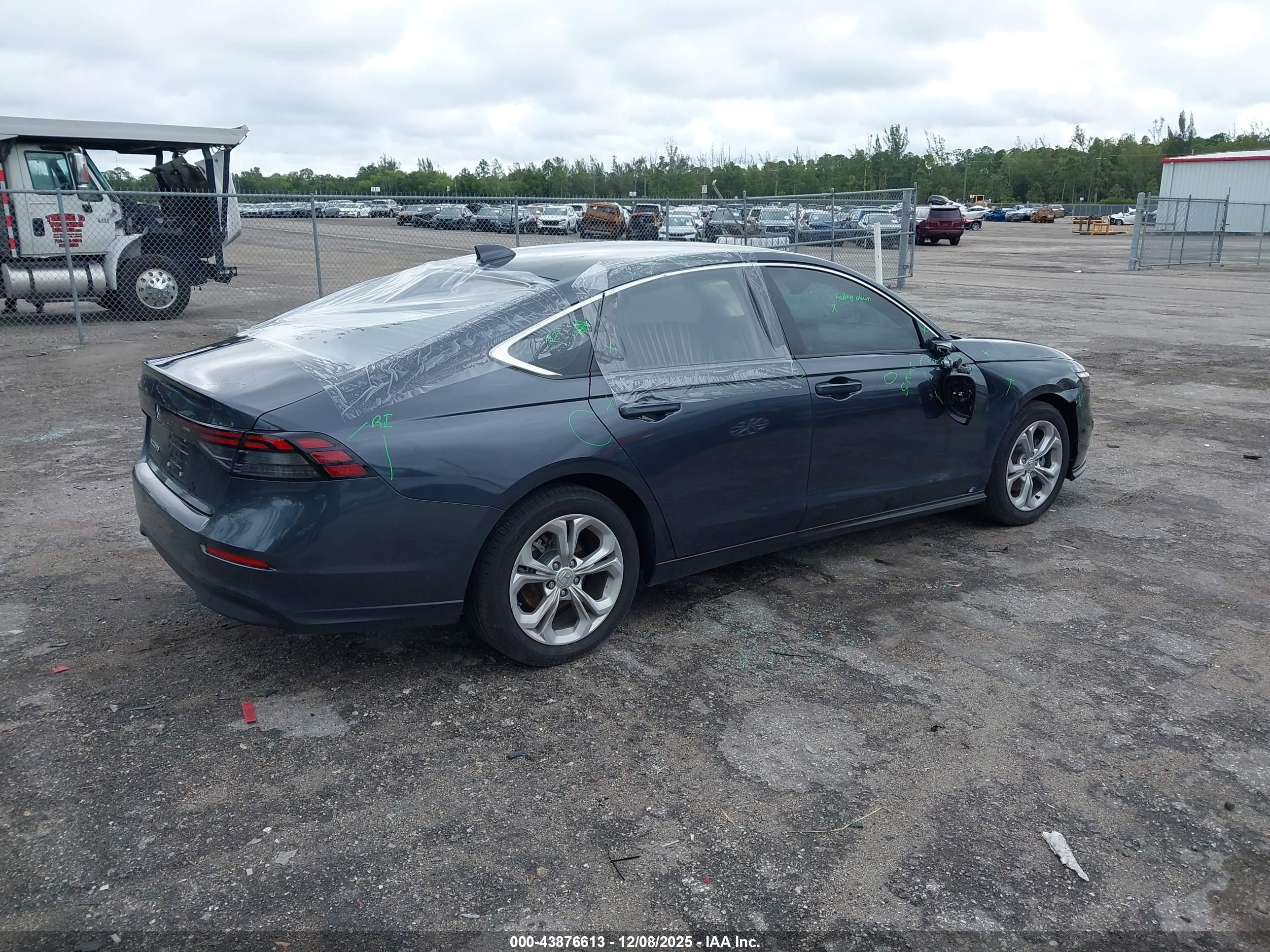HONDA ACCORD image 4