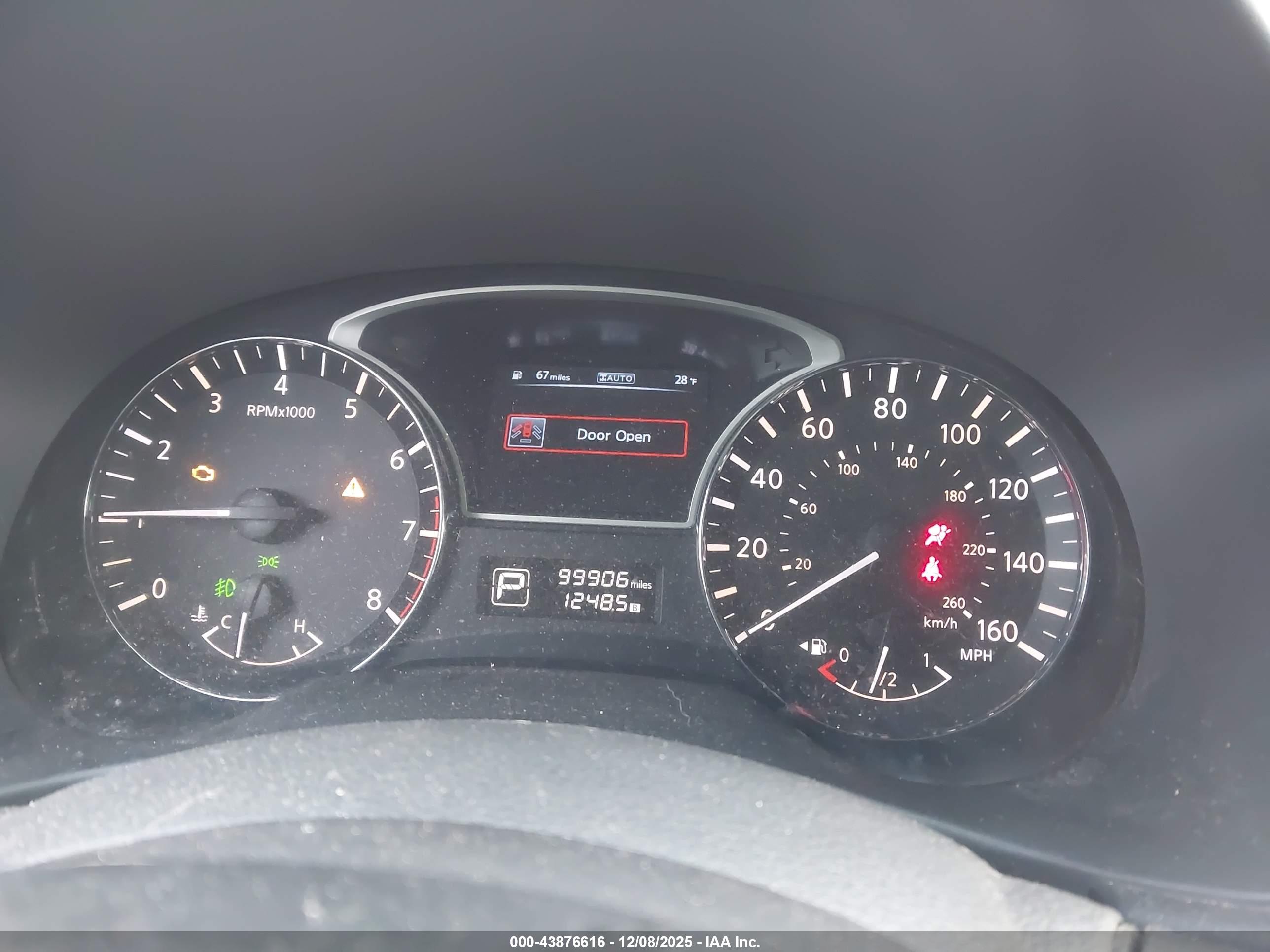 NISSAN PATHFINDER image 7