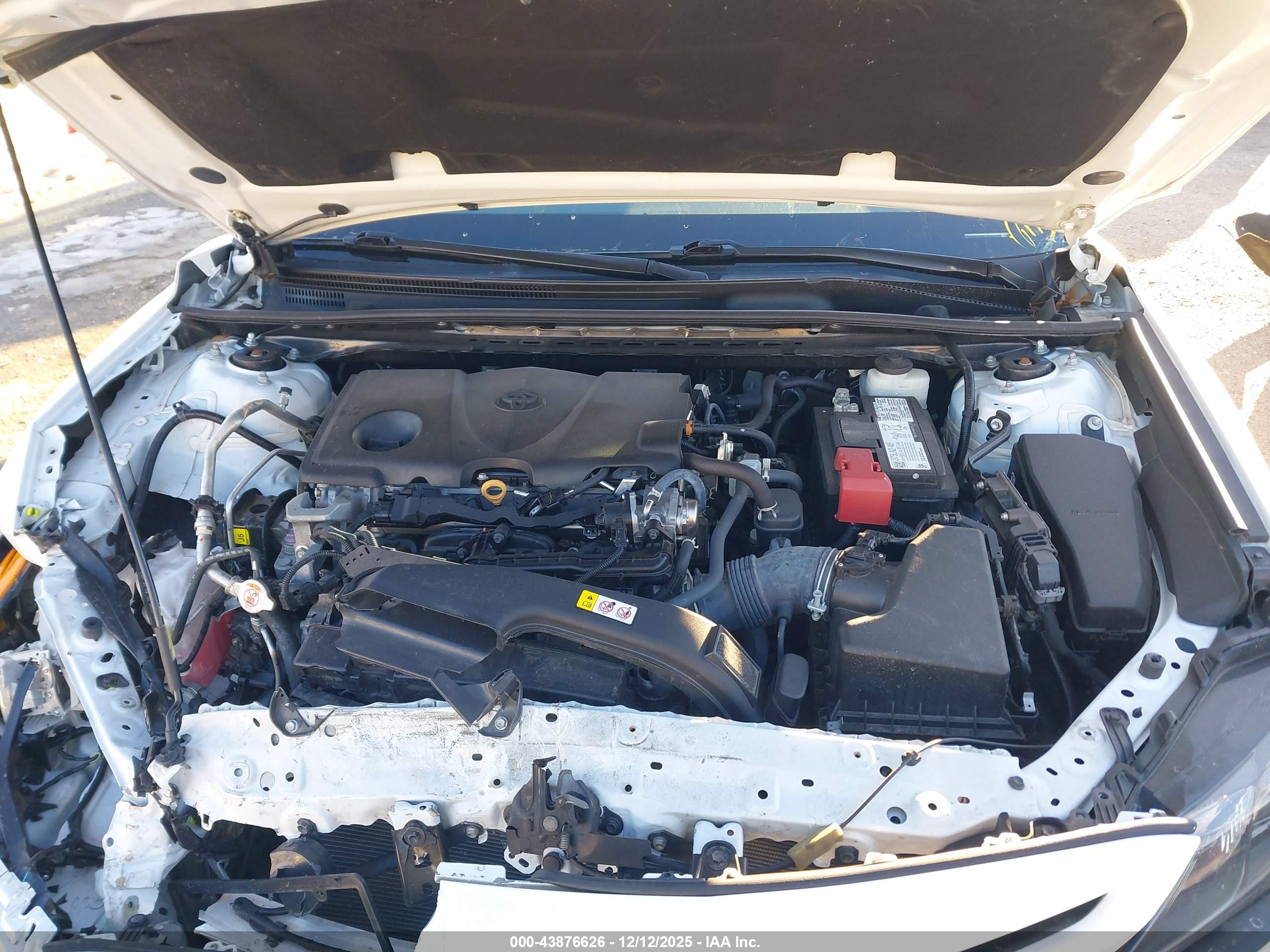TOYOTA CAMRY image 10