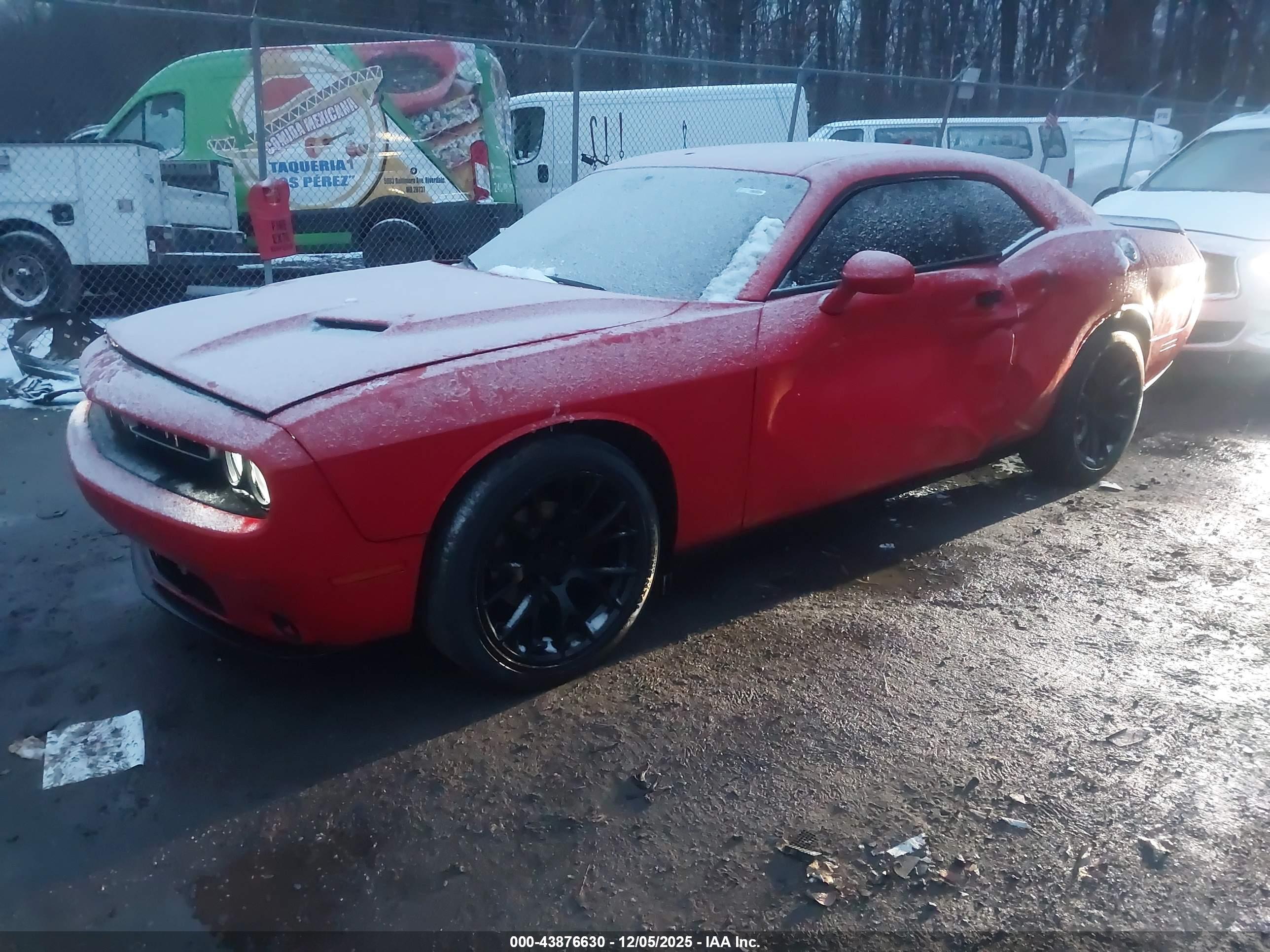 DODGE CHALLENGER image 2