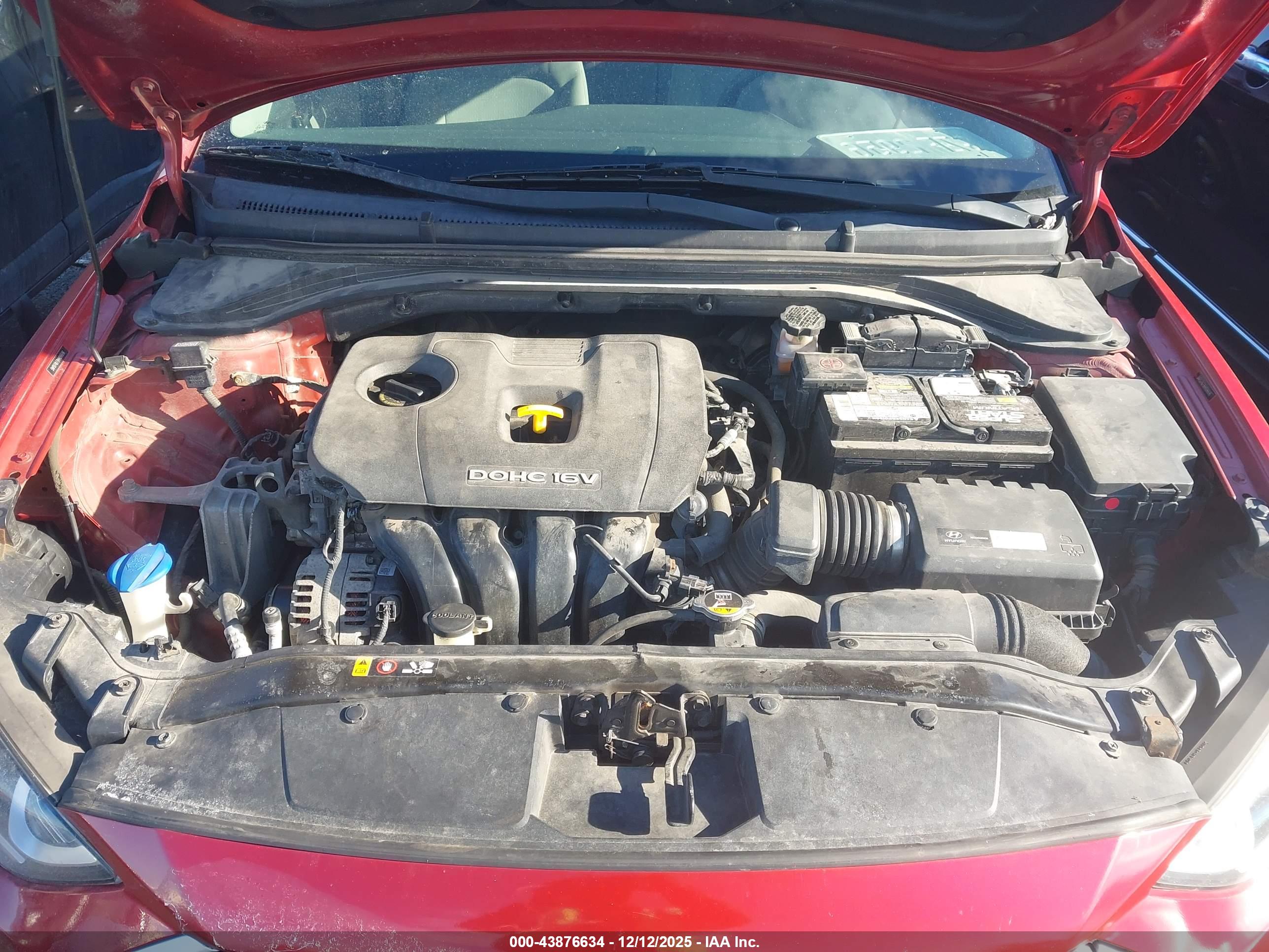 HYUNDAI ELANTRA image 10