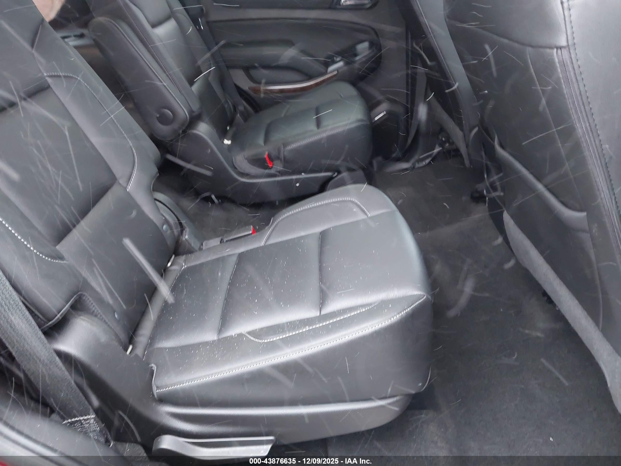 CHEVROLET TAHOE image 8