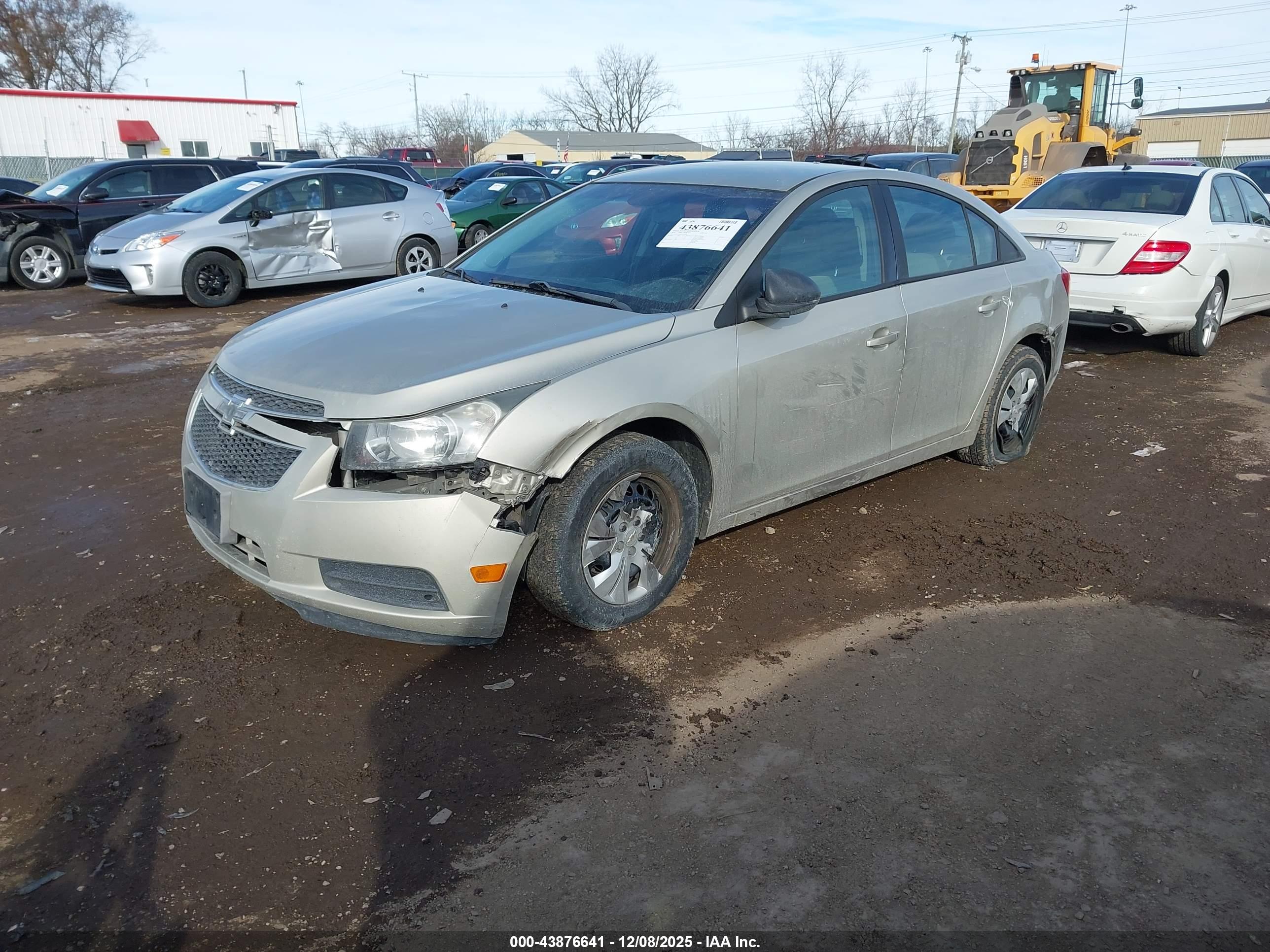 CHEVROLET CRUZE image 2