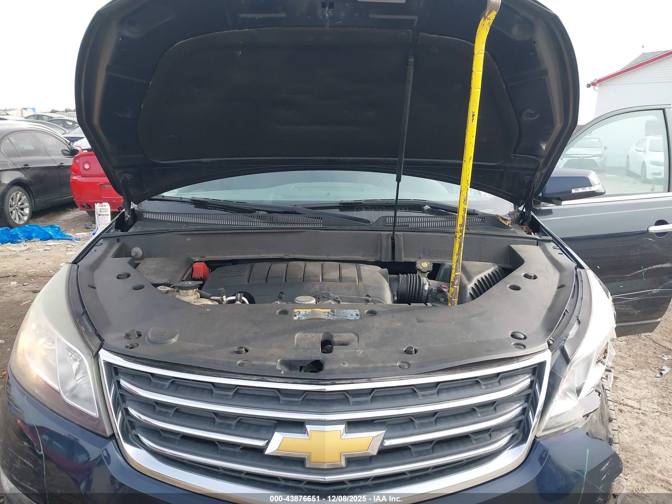 CHEVROLET TRAVERSE image 10