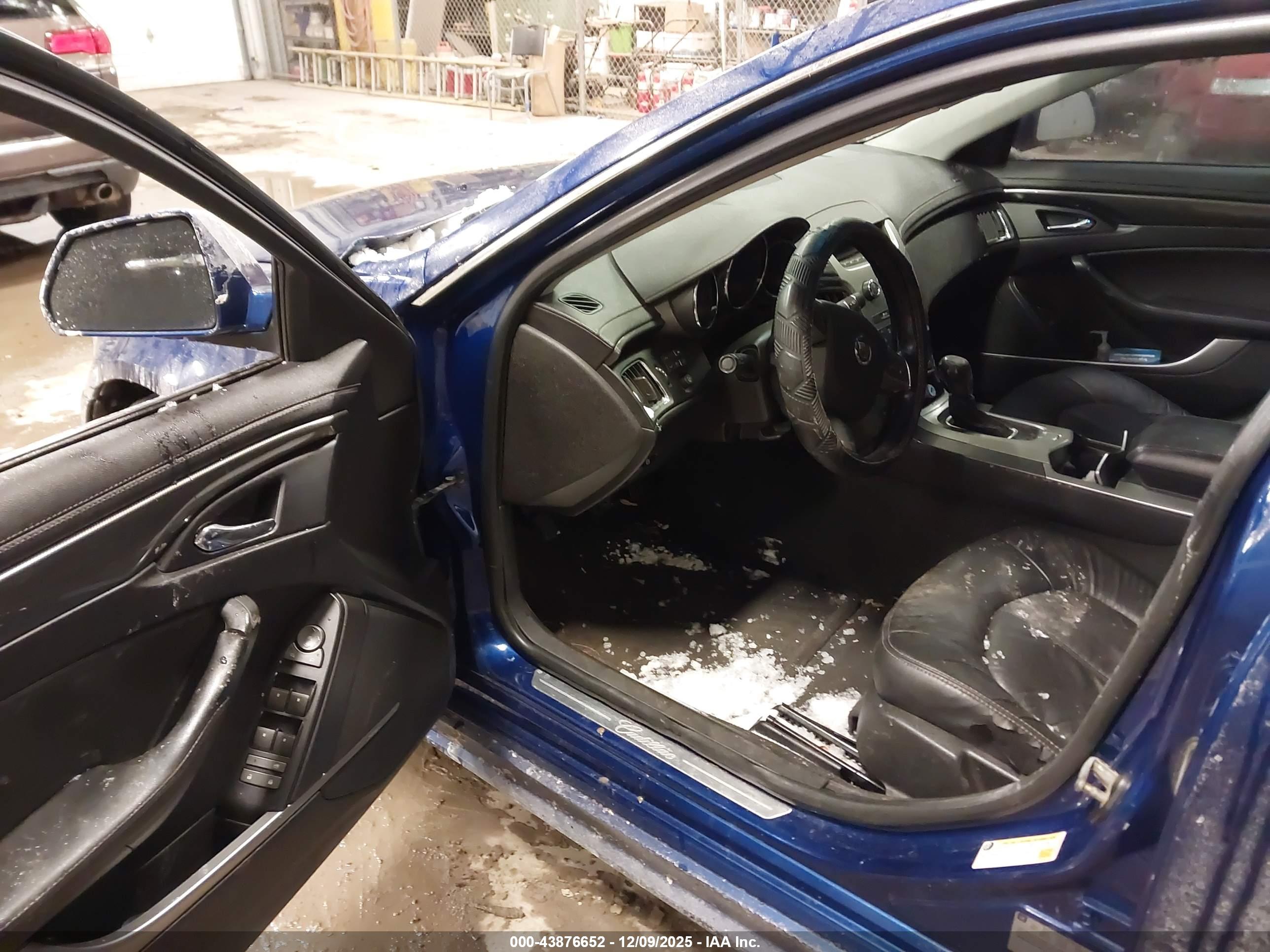 CADILLAC CTS image 5