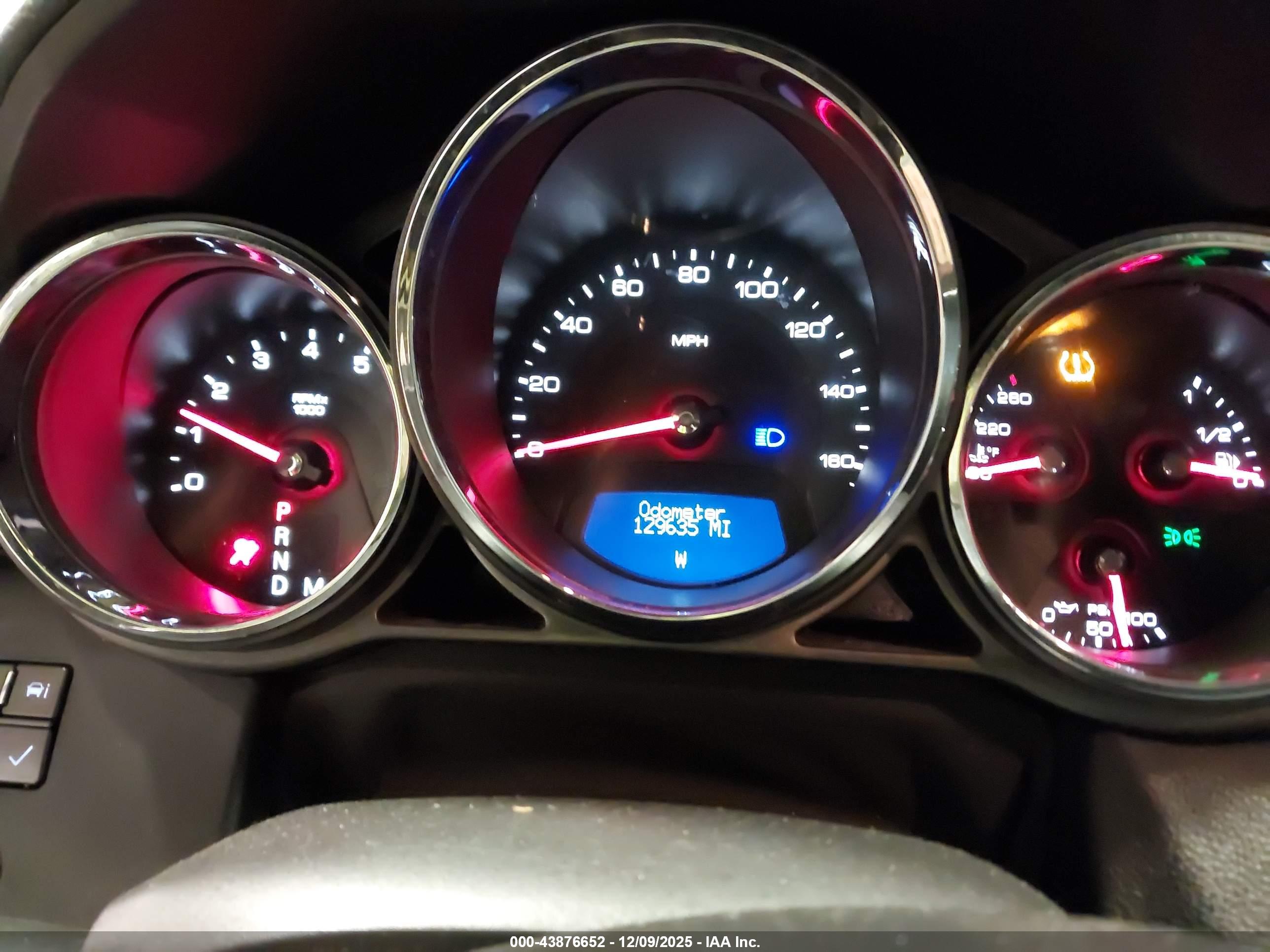 CADILLAC CTS image 7