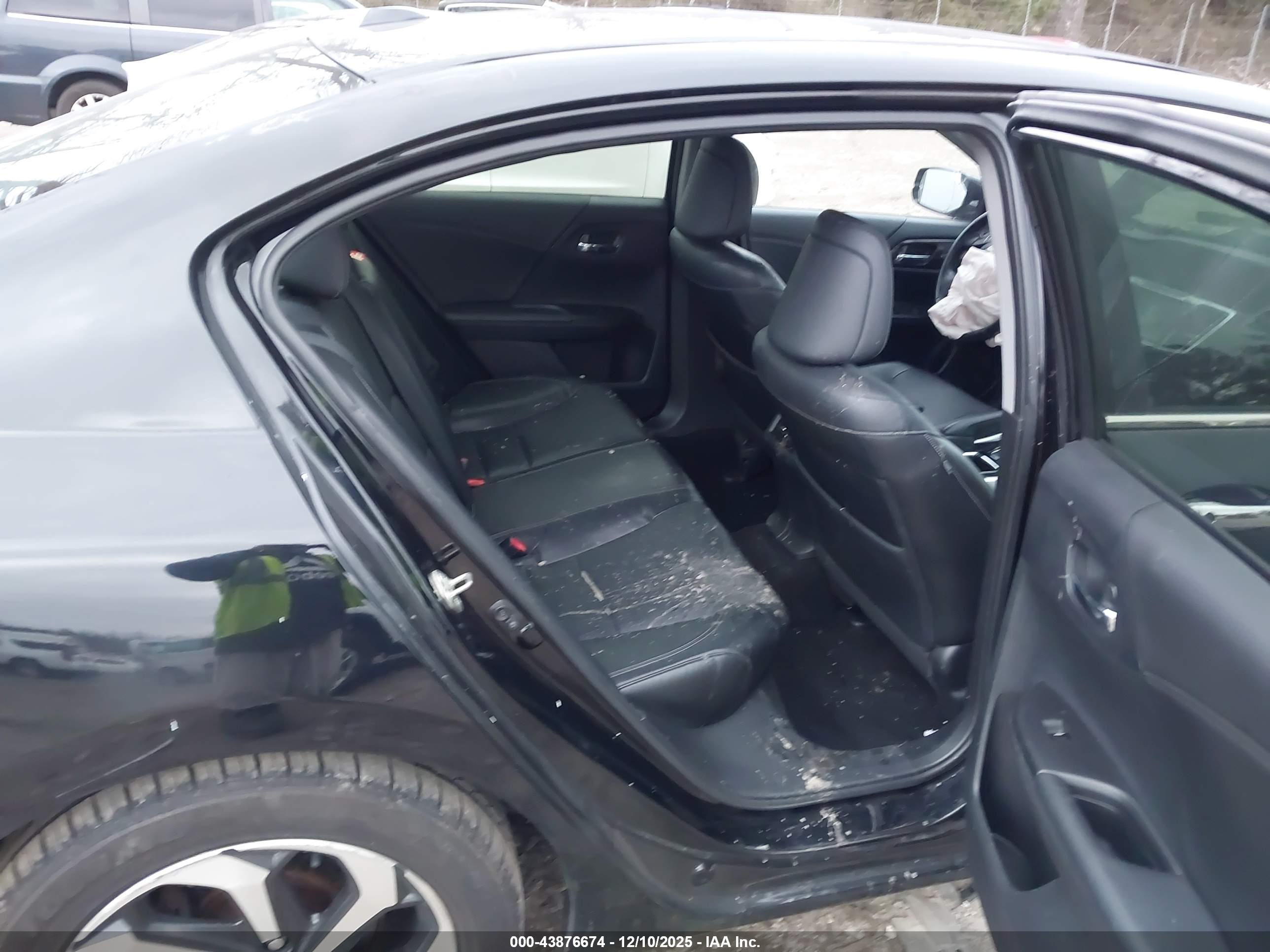 HONDA ACCORD image 8