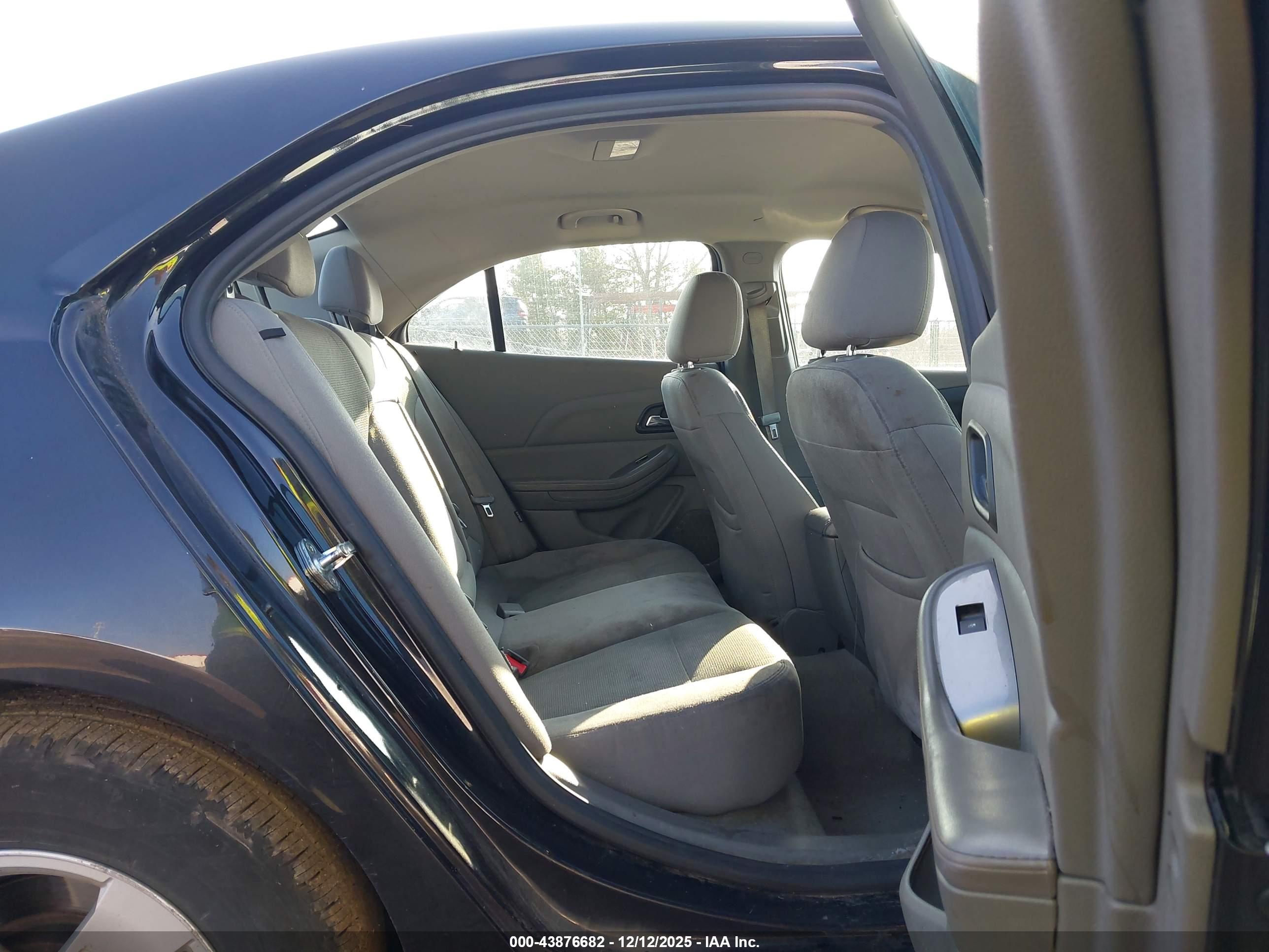 CHEVROLET MALIBU image 8