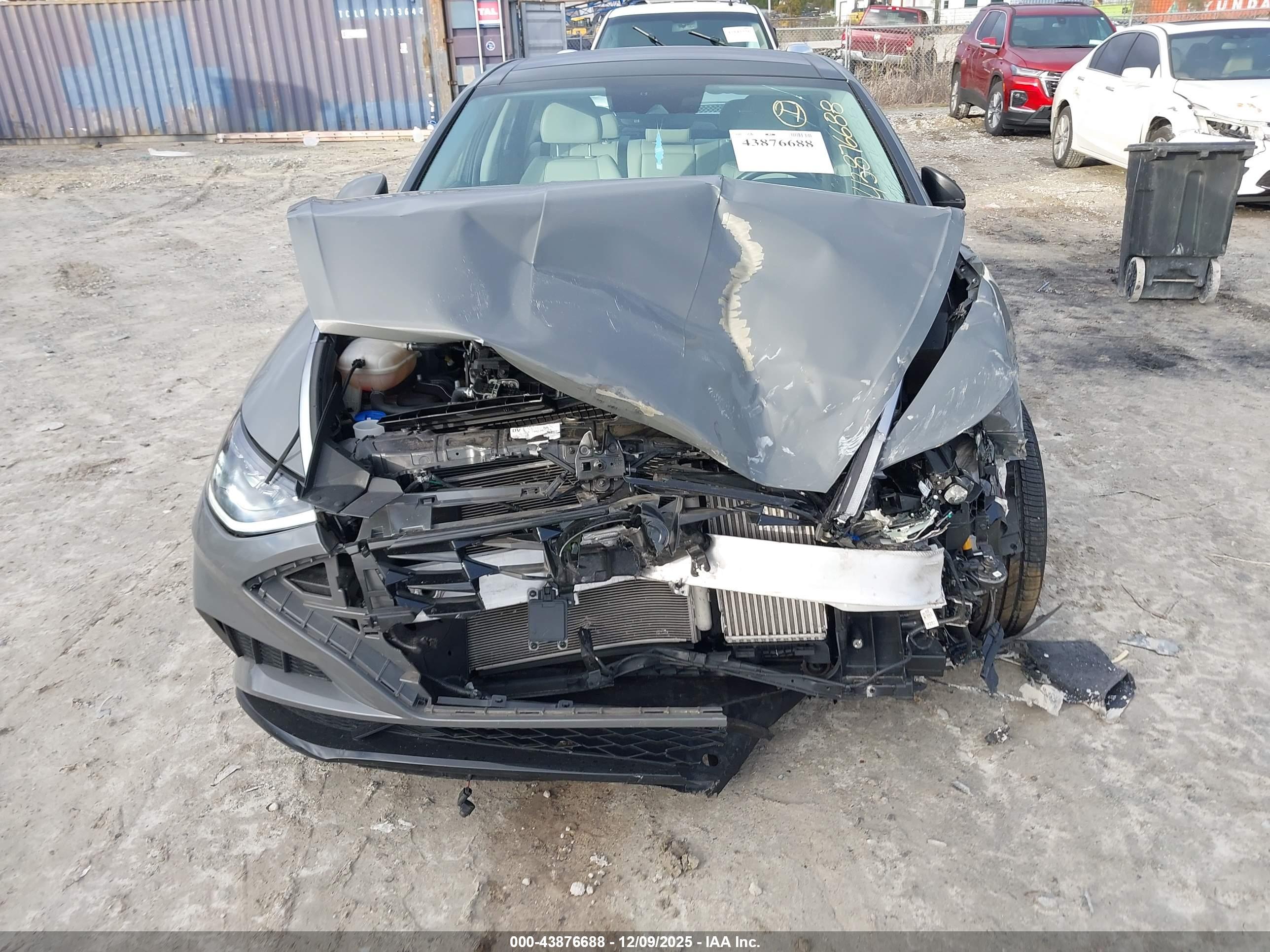 HYUNDAI SONATA image 6