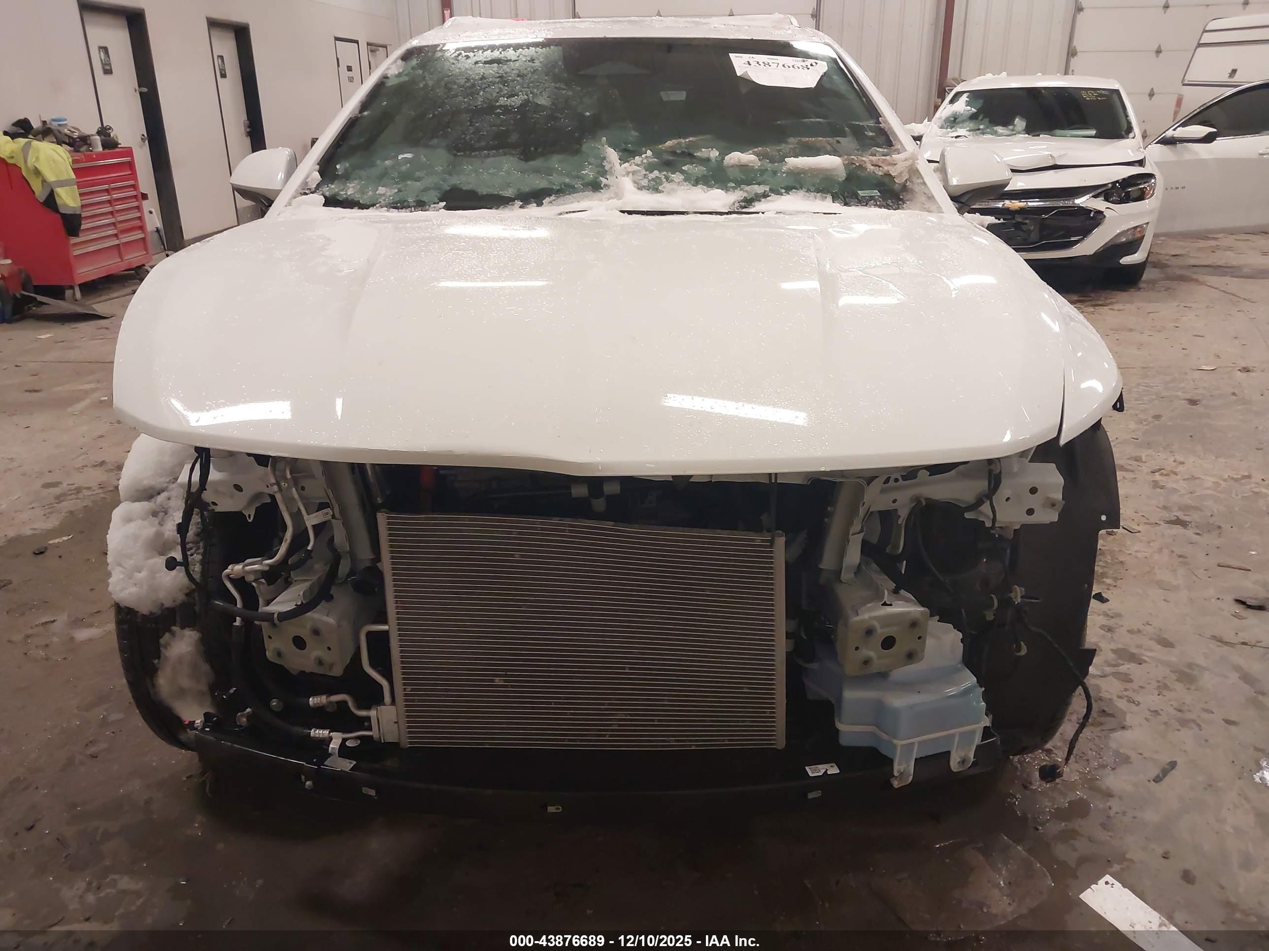 CHEVROLET EQUINOX image 6
