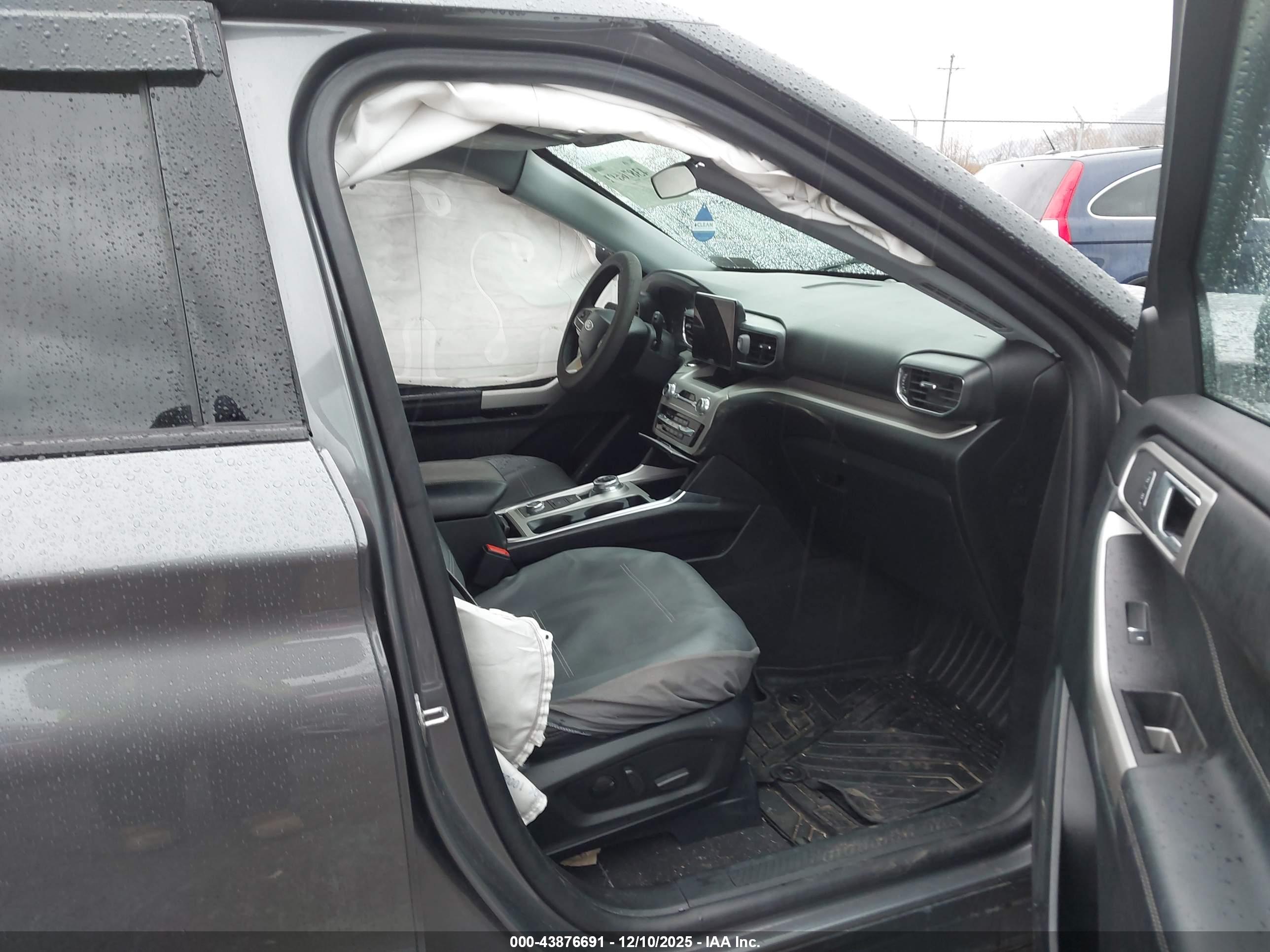 FORD EXPLORER image 5