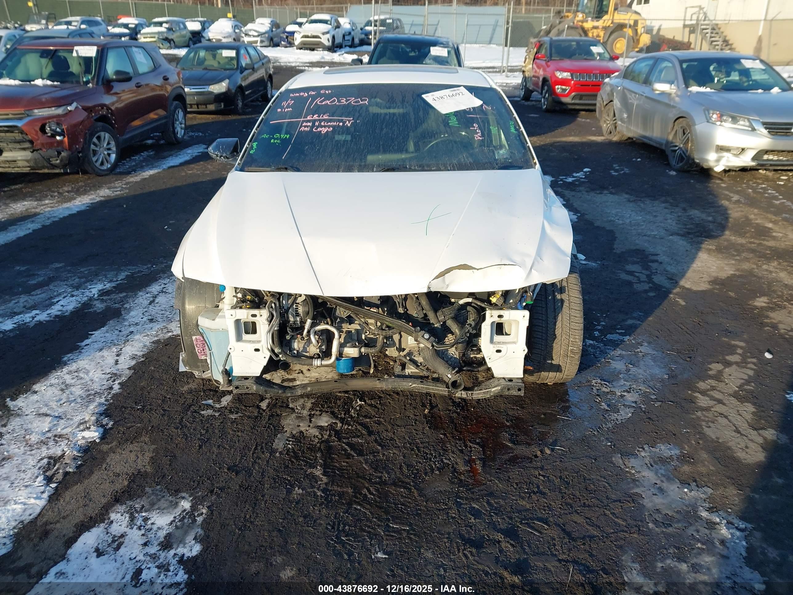 HYUNDAI ELANTRA image 6