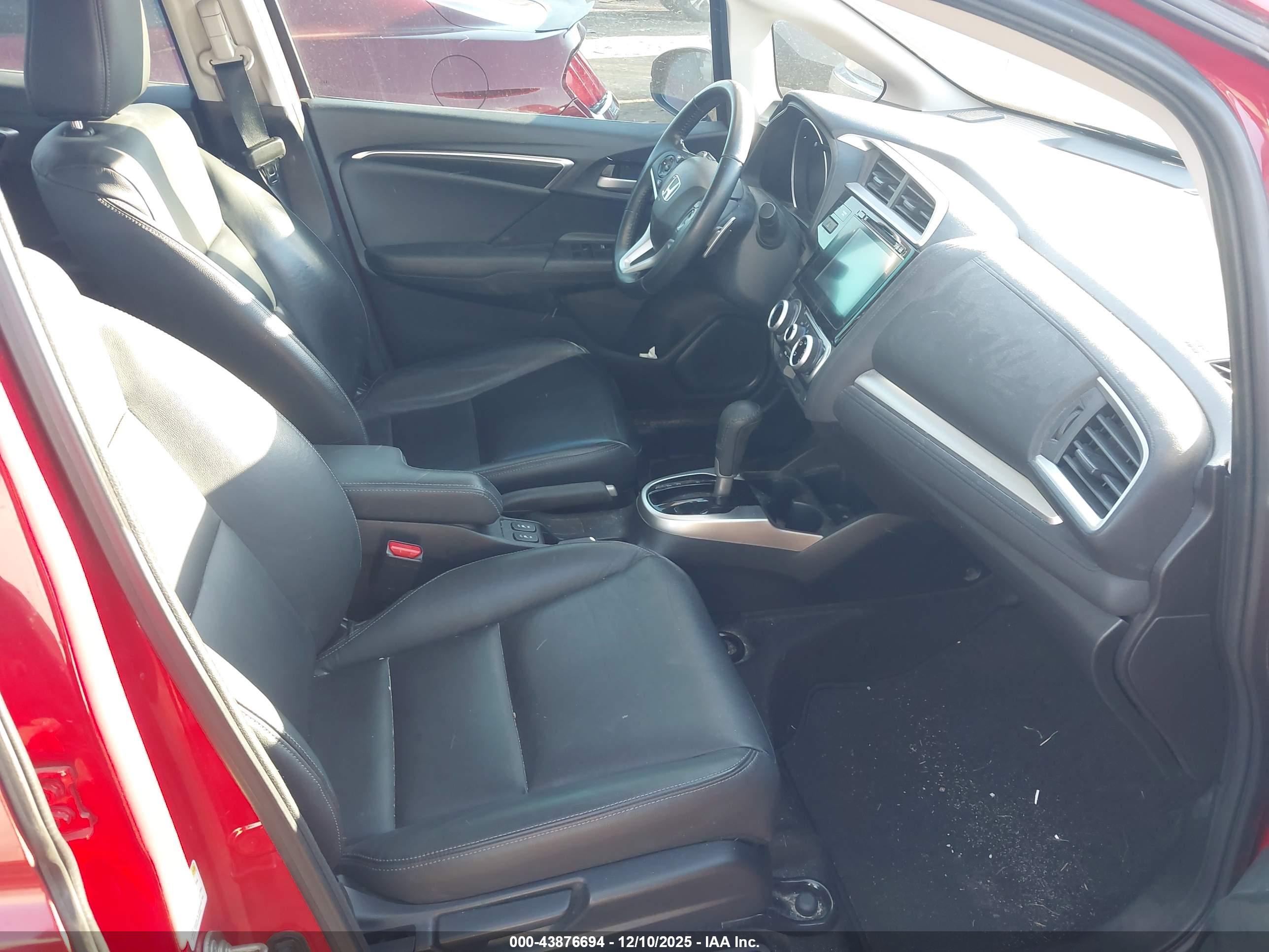 HONDA FIT image 5