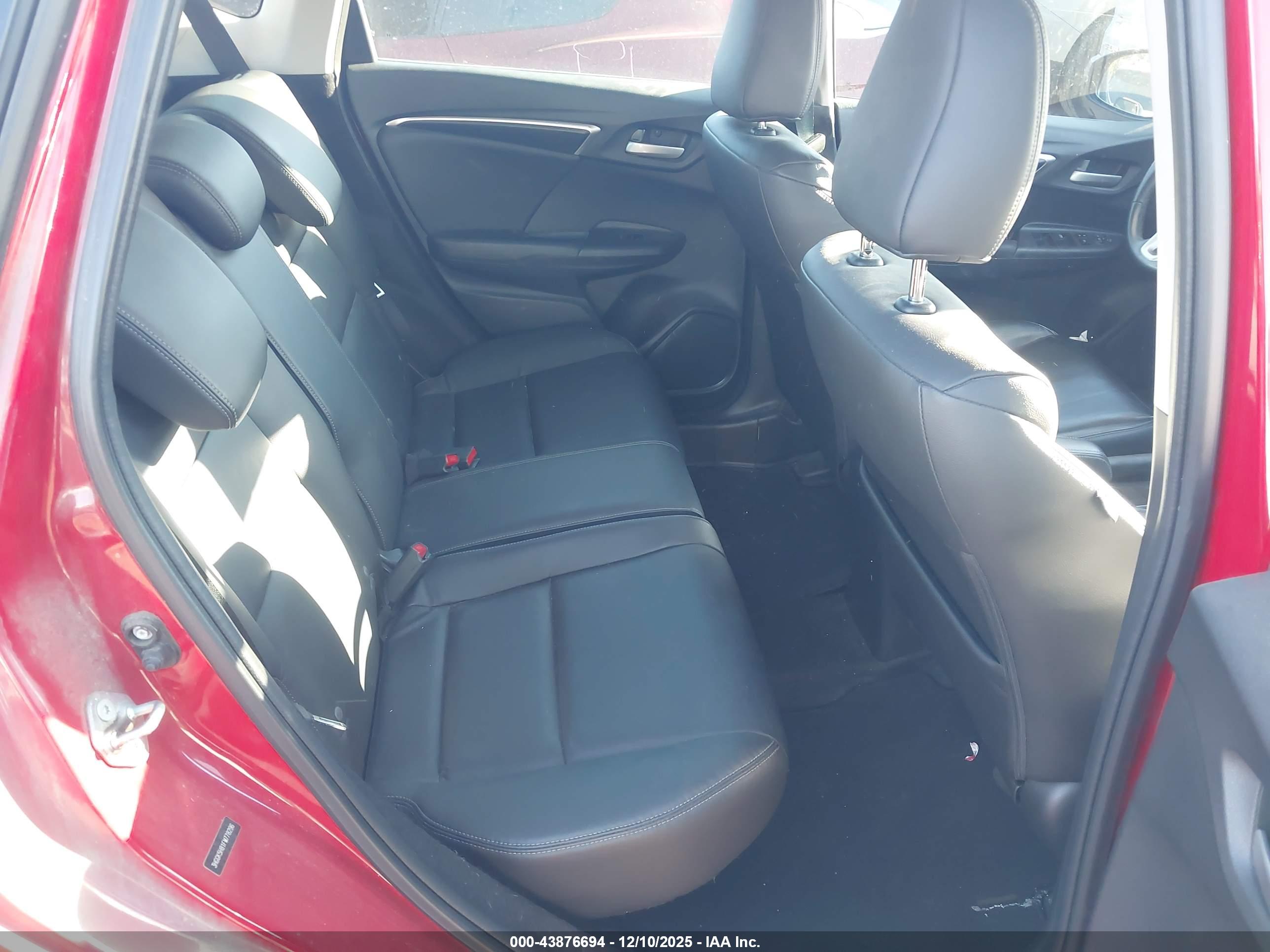 HONDA FIT image 8