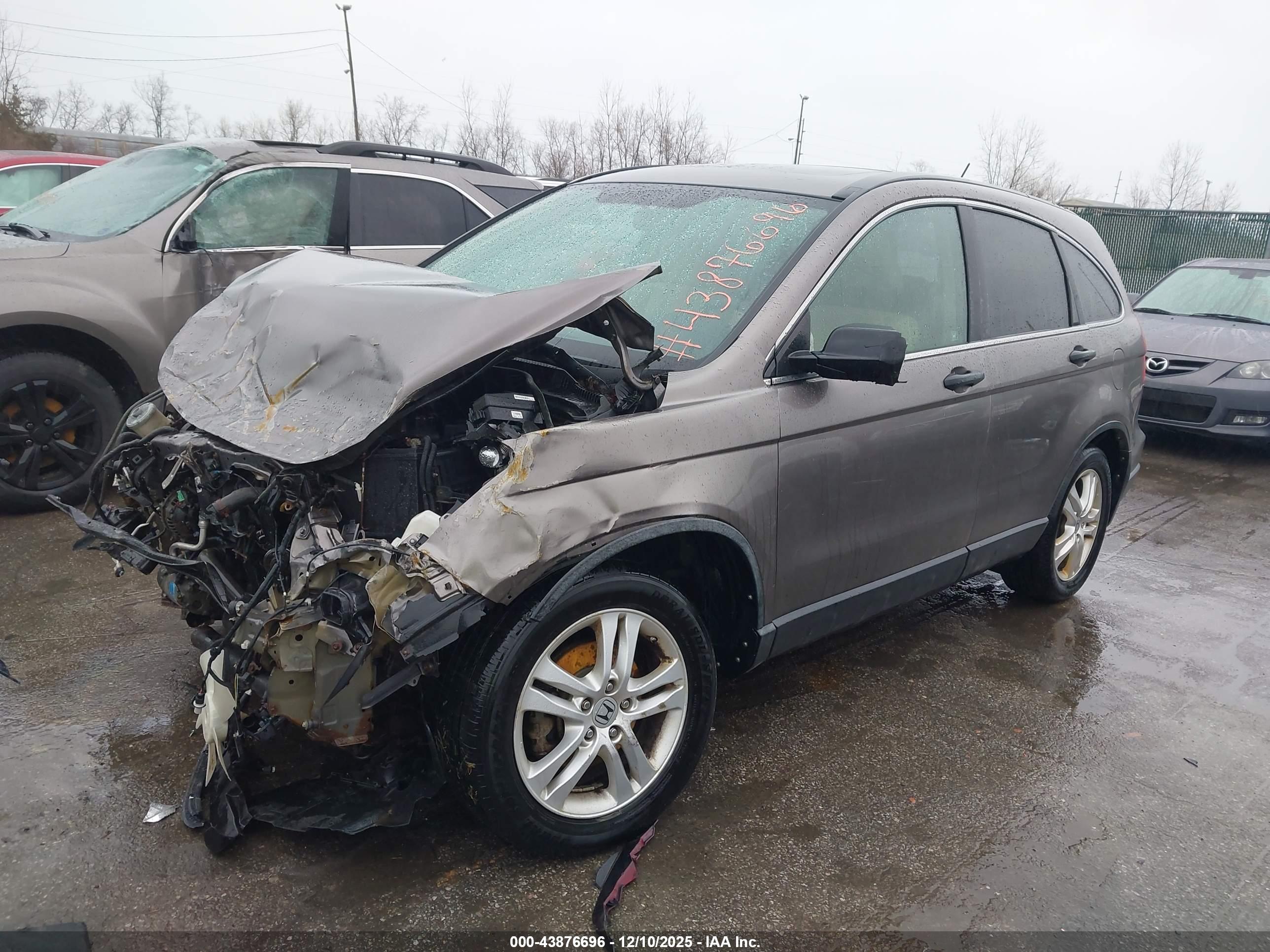 HONDA CR-V image 2