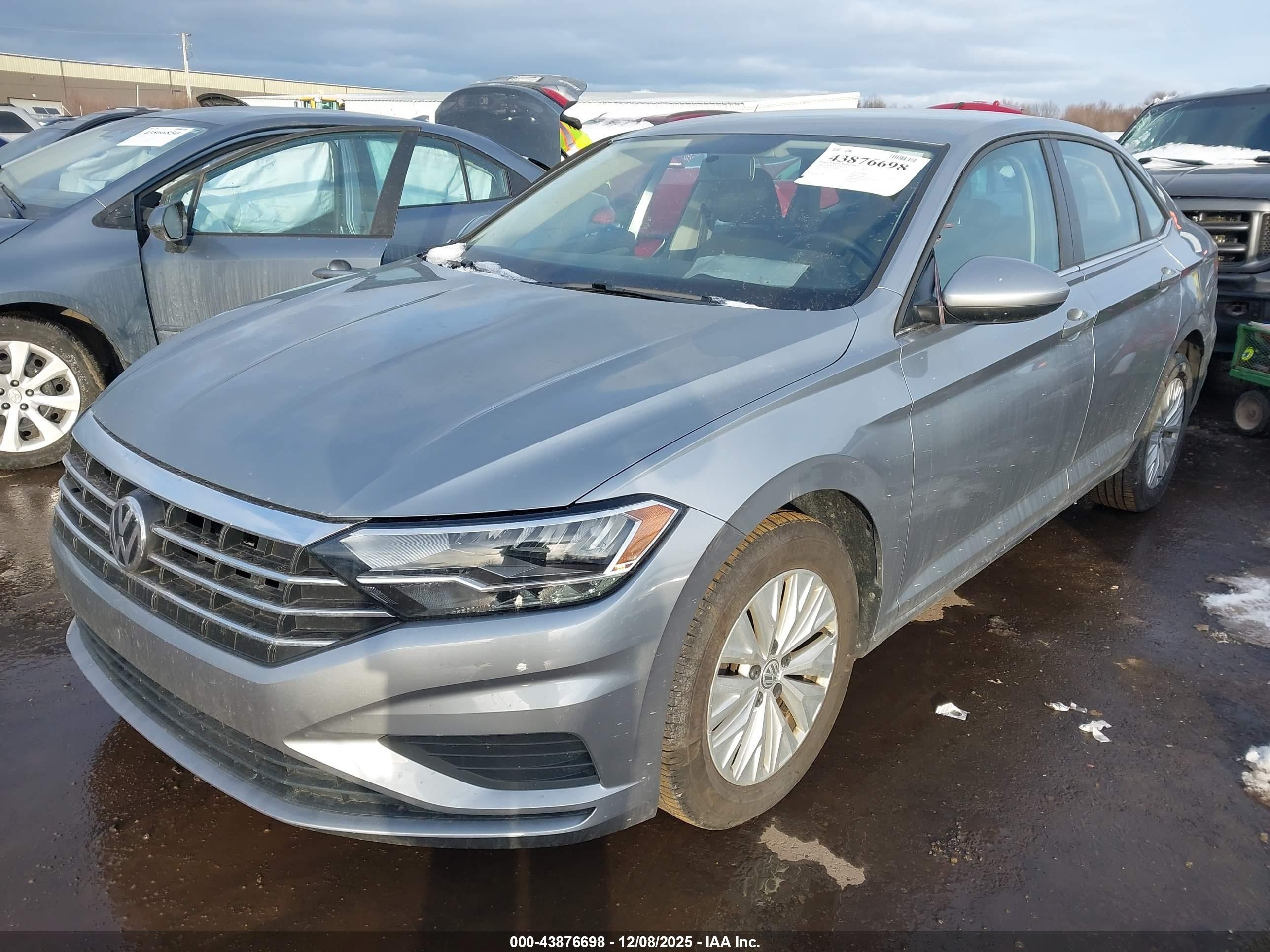 VOLKSWAGEN JETTA image 2