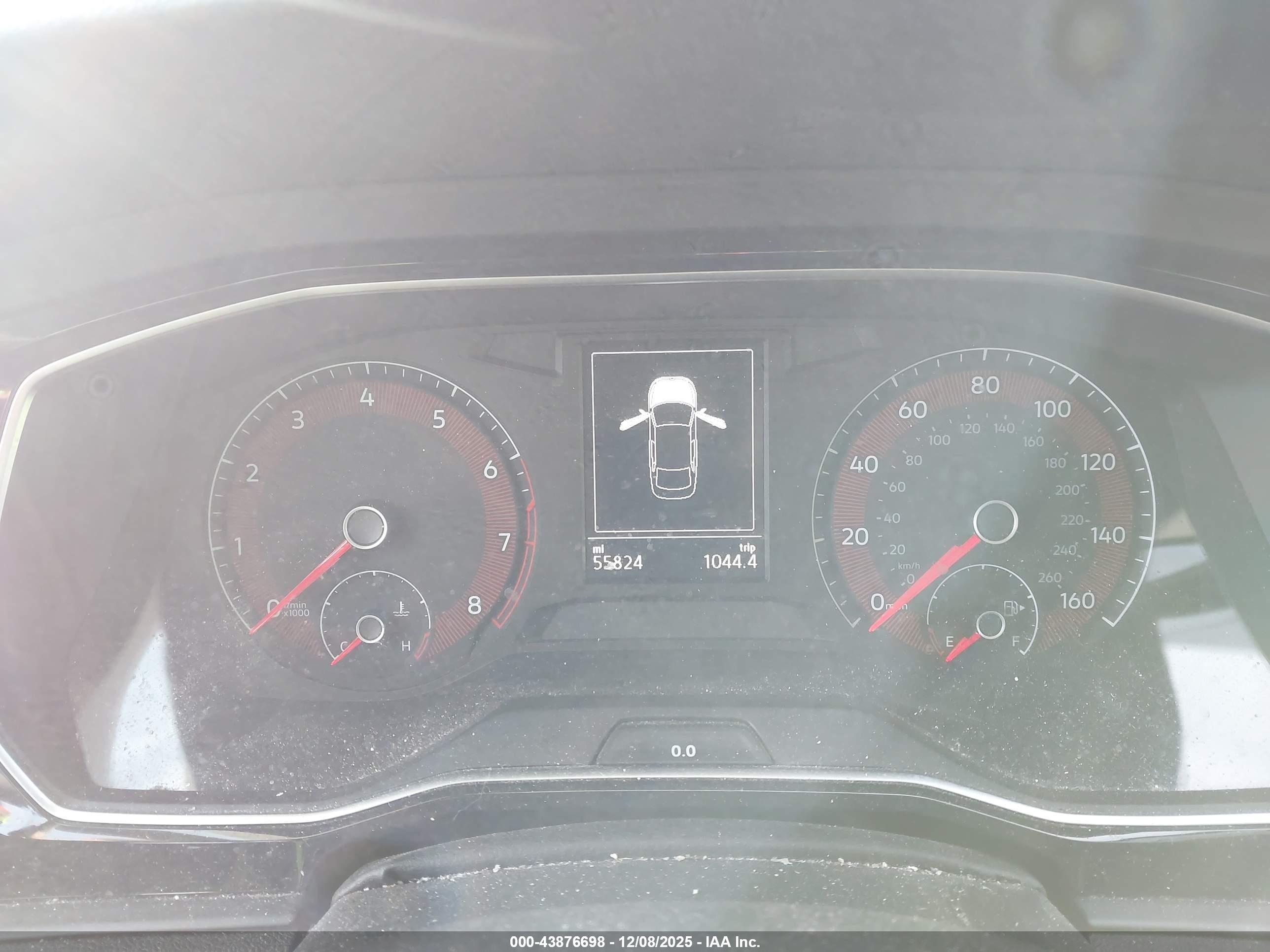 VOLKSWAGEN JETTA image 7