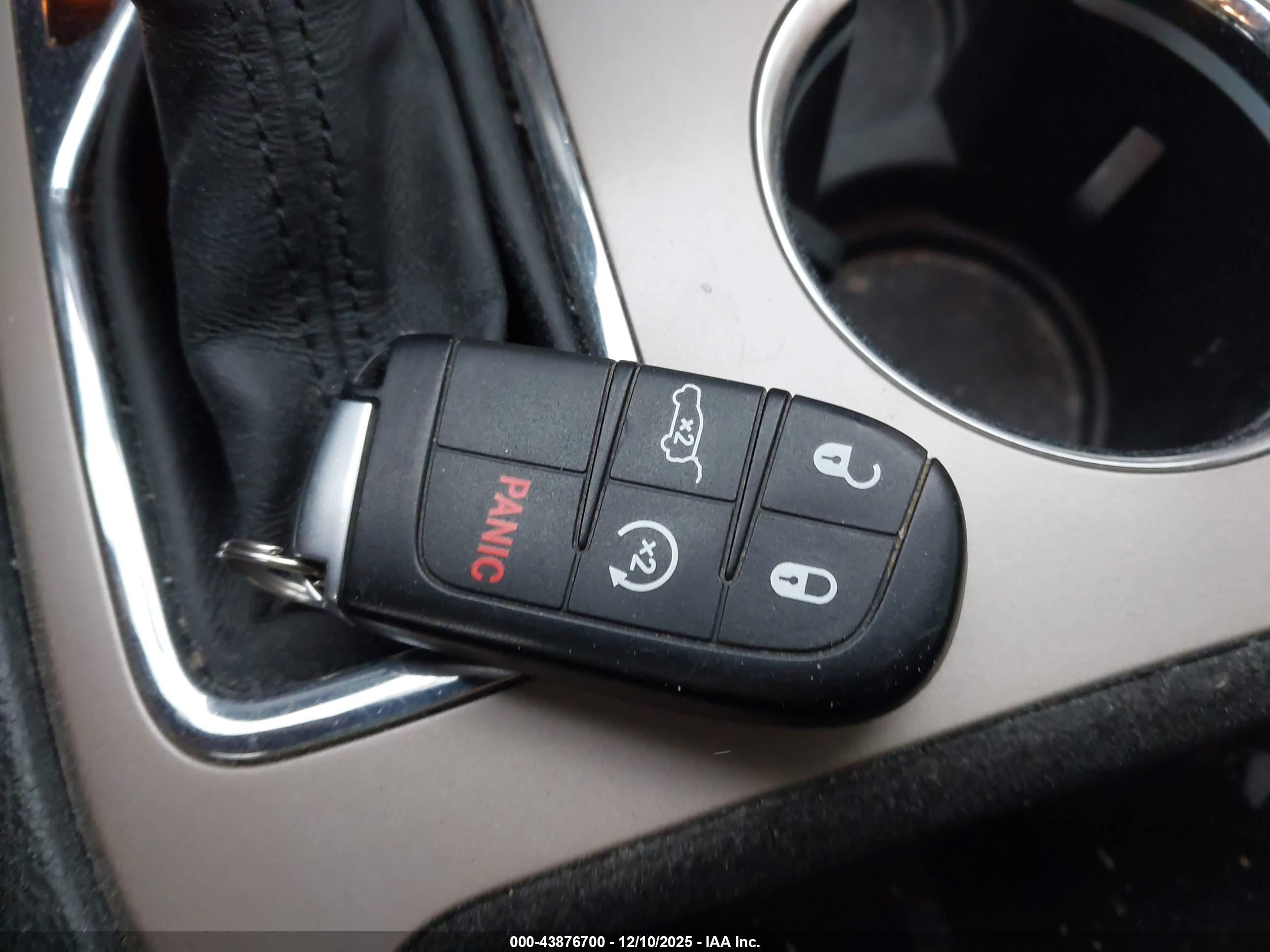 JEEP GRAND image 11