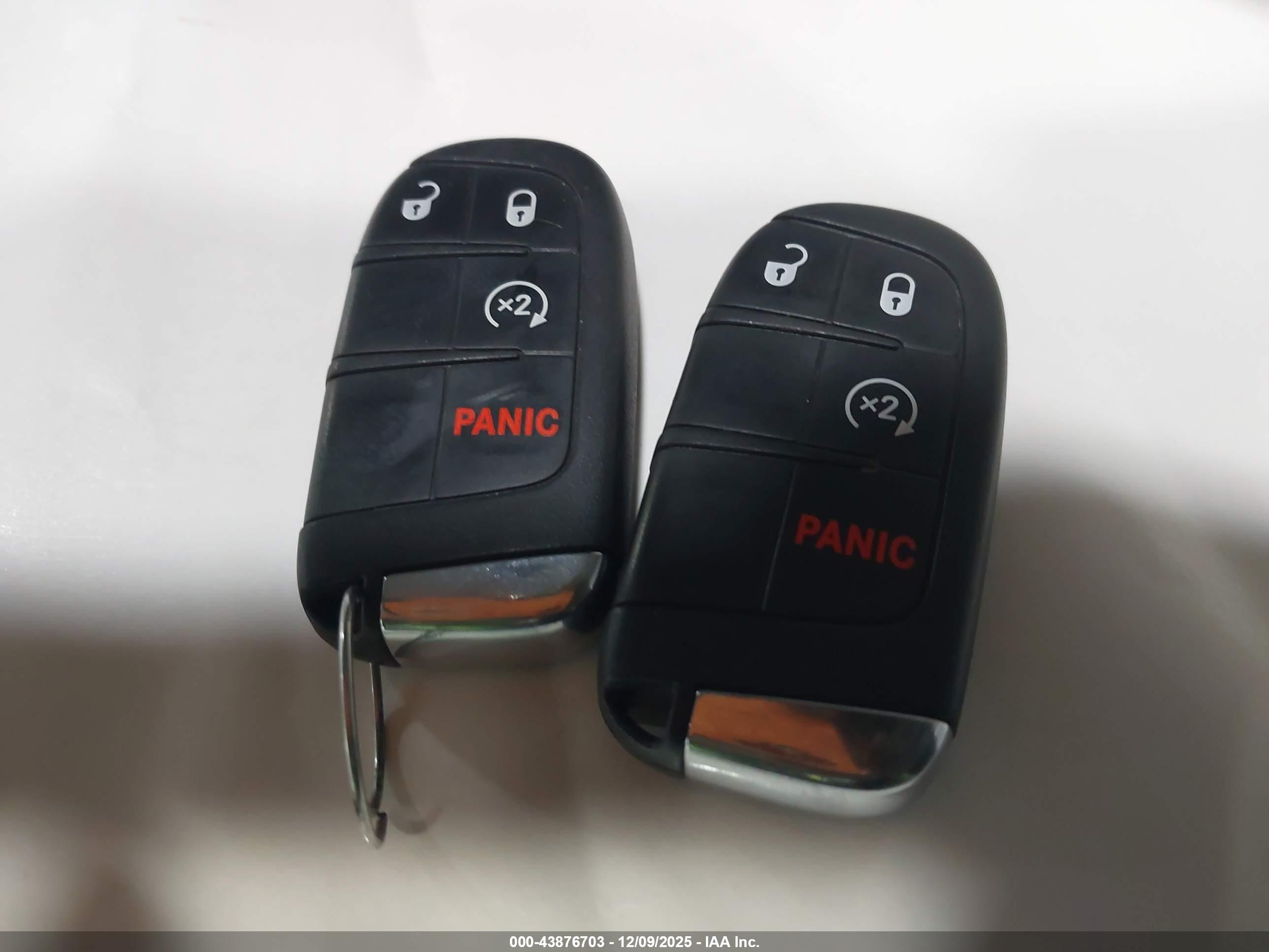 JEEP RENEGADE image 11