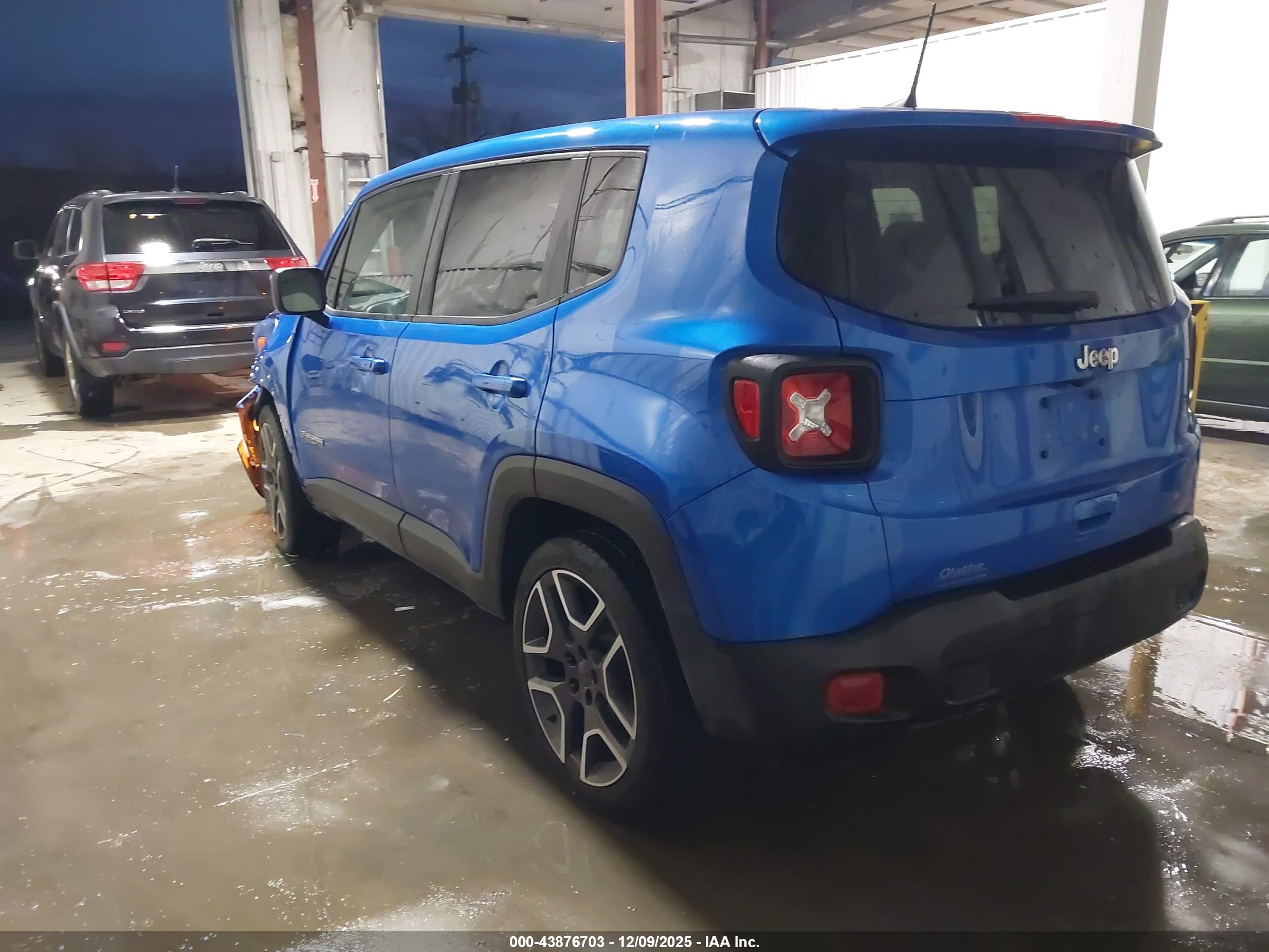 JEEP RENEGADE image 3