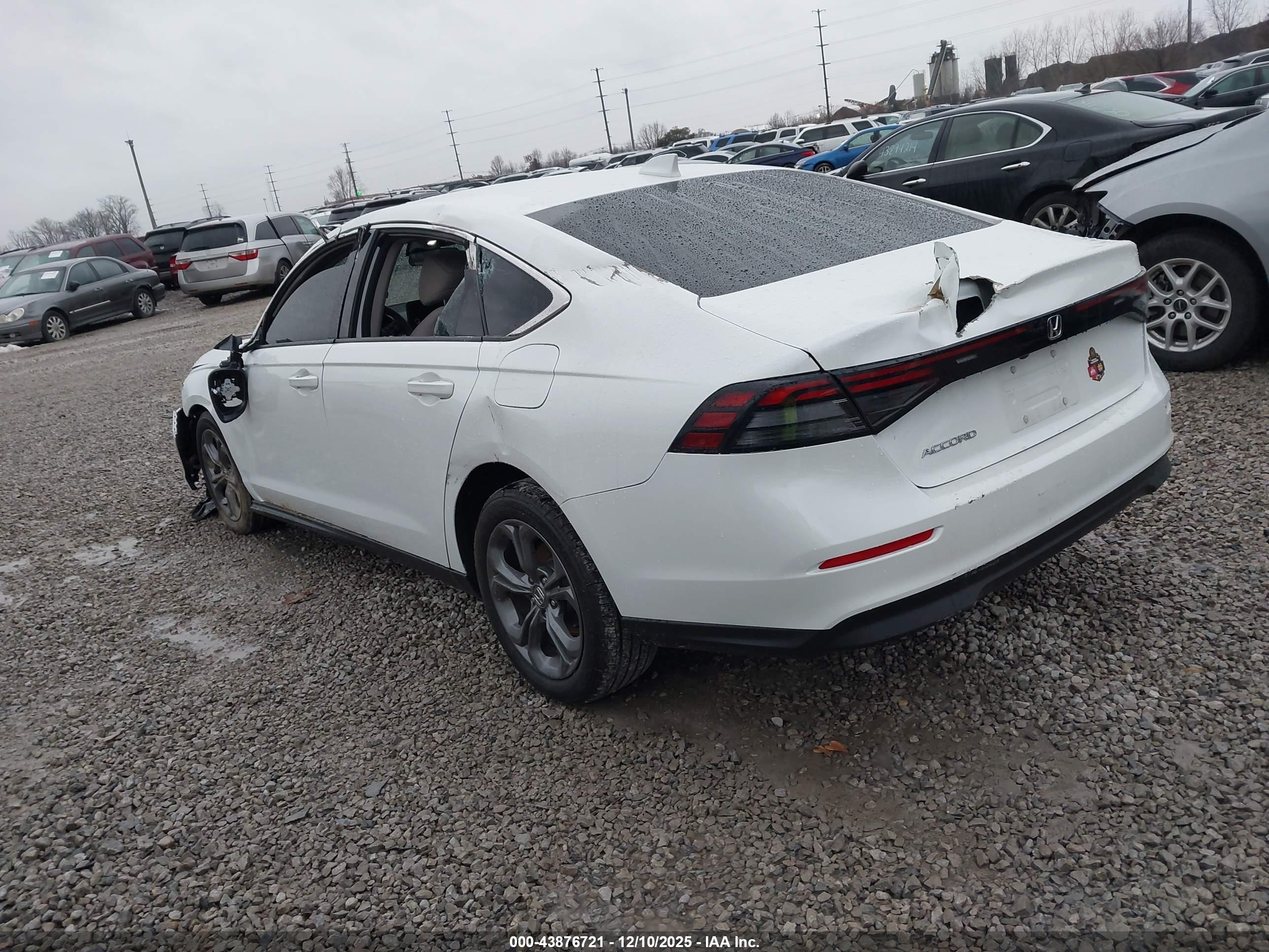 HONDA ACCORD image 3