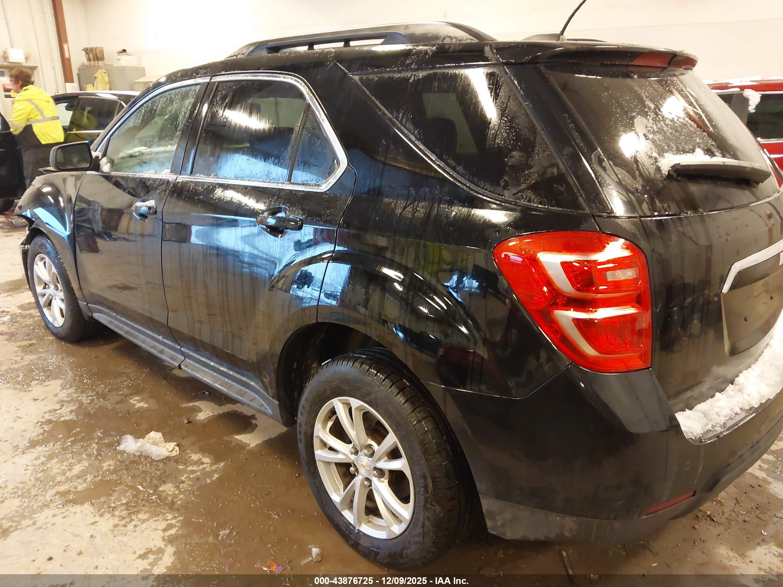 CHEVROLET EQUINOX image 3