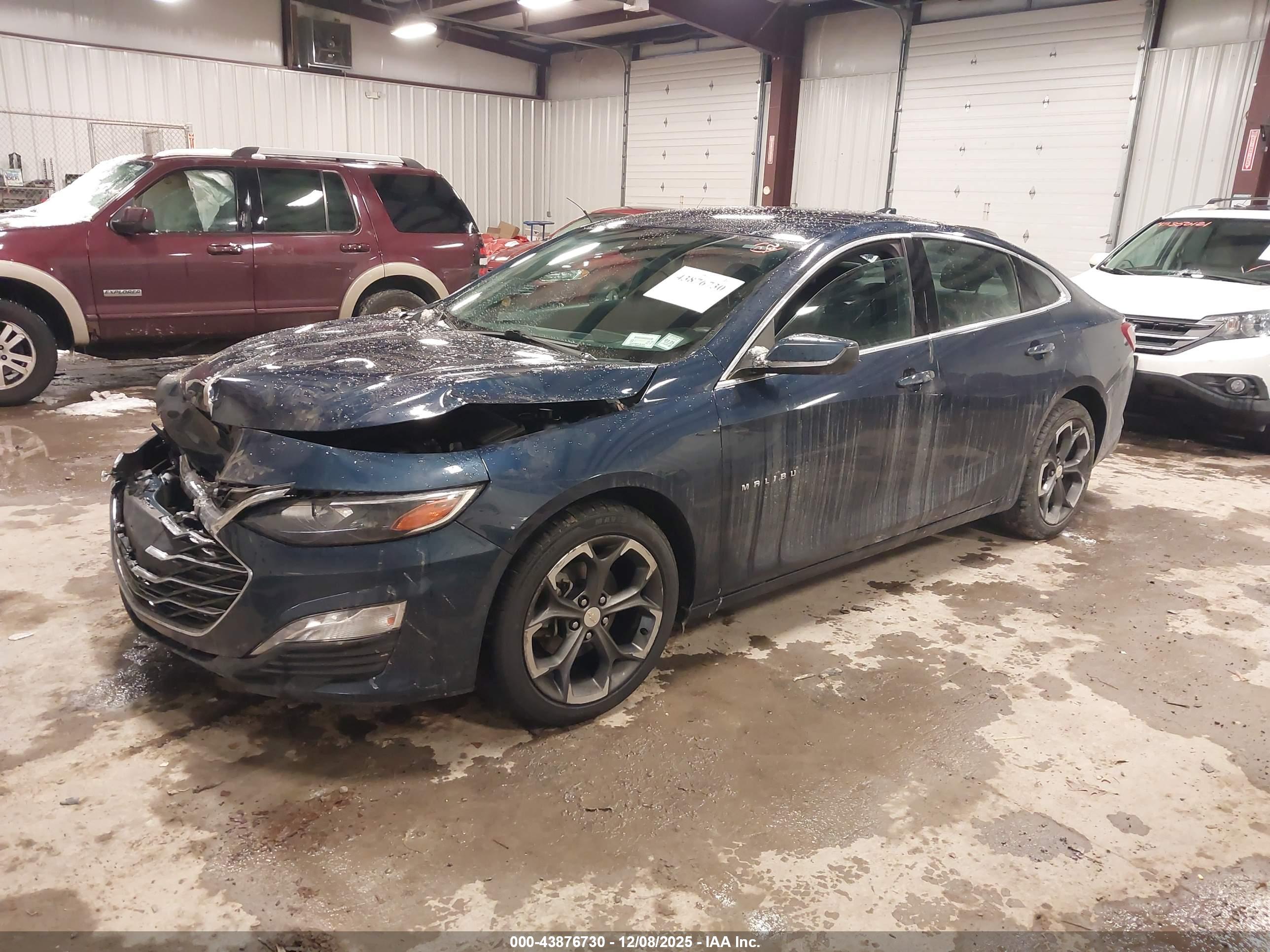 CHEVROLET MALIBU image 2