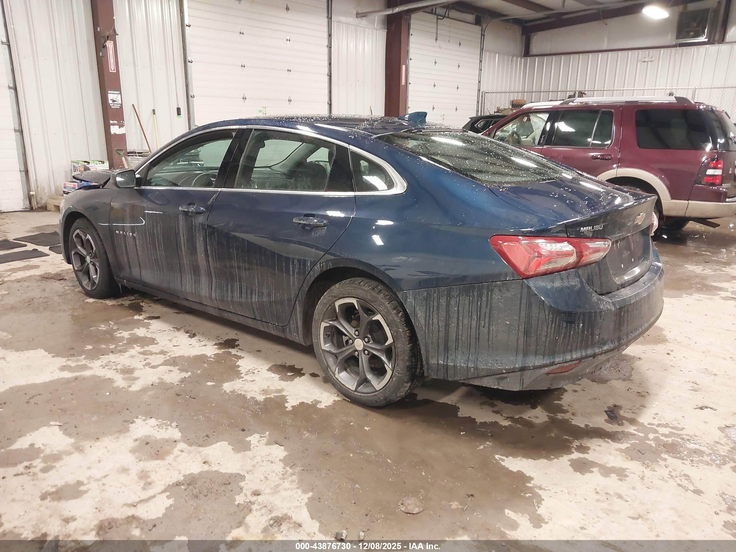 CHEVROLET MALIBU image 3