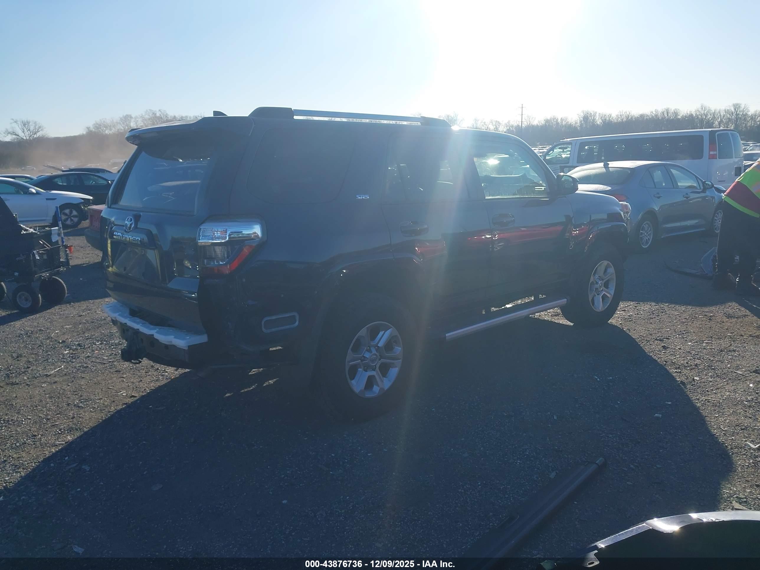 TOYOTA 4RUNNER image 4