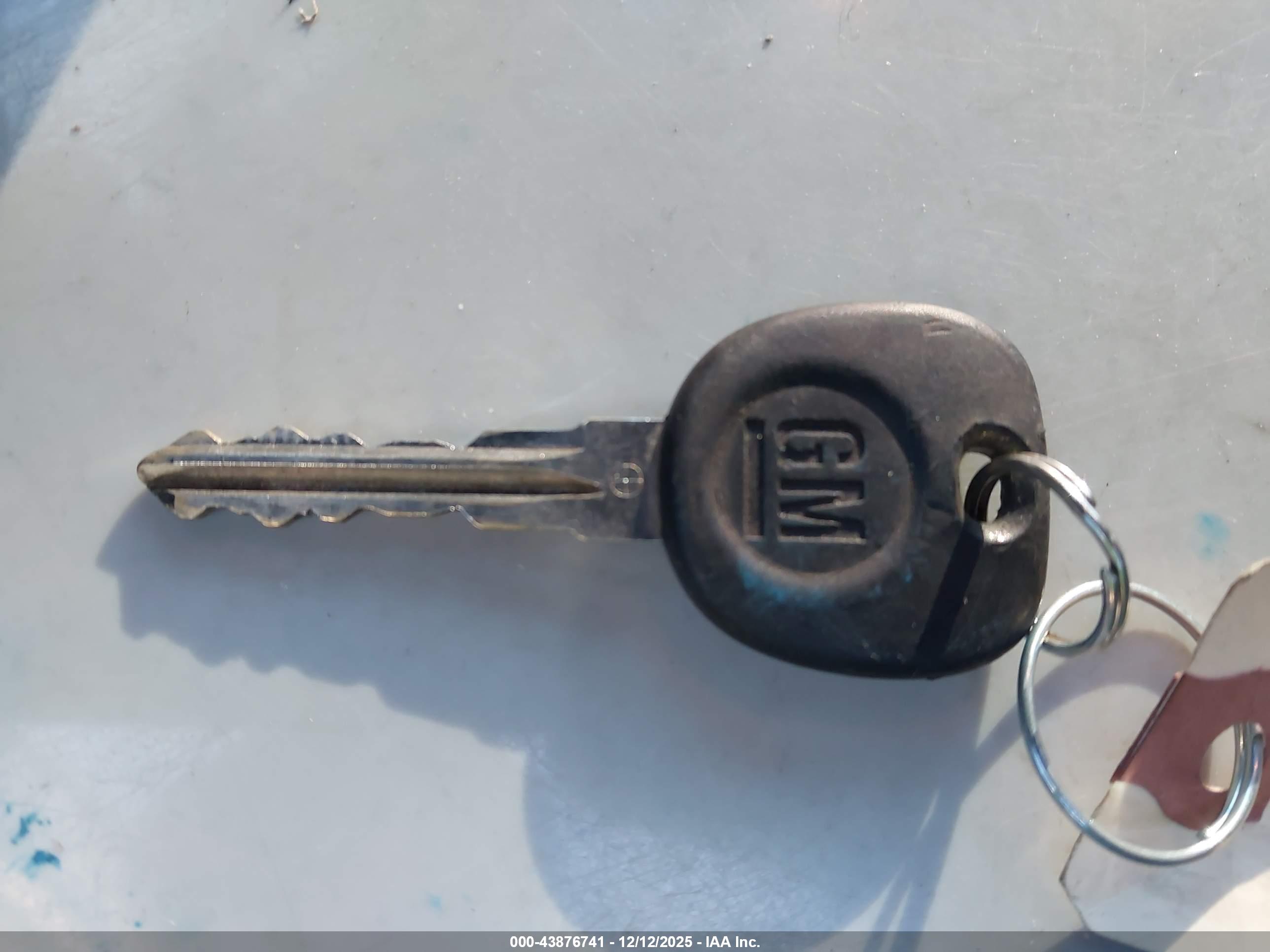 GMC YUKON image 11