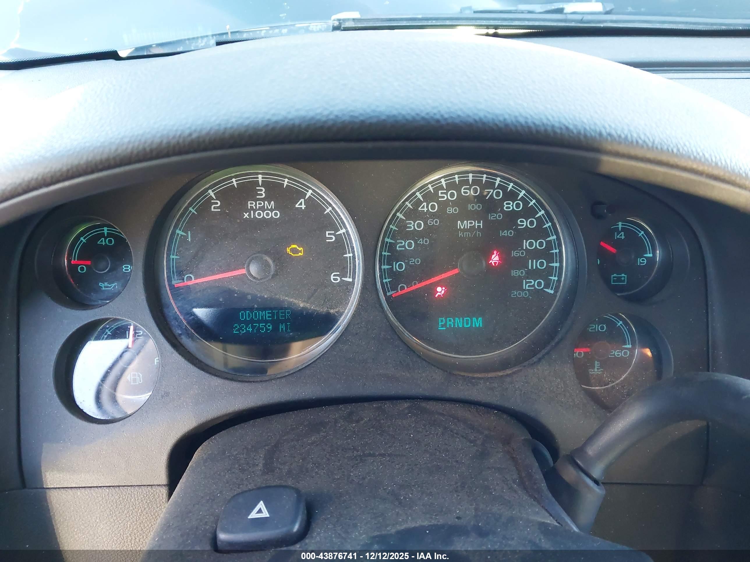 GMC YUKON image 7