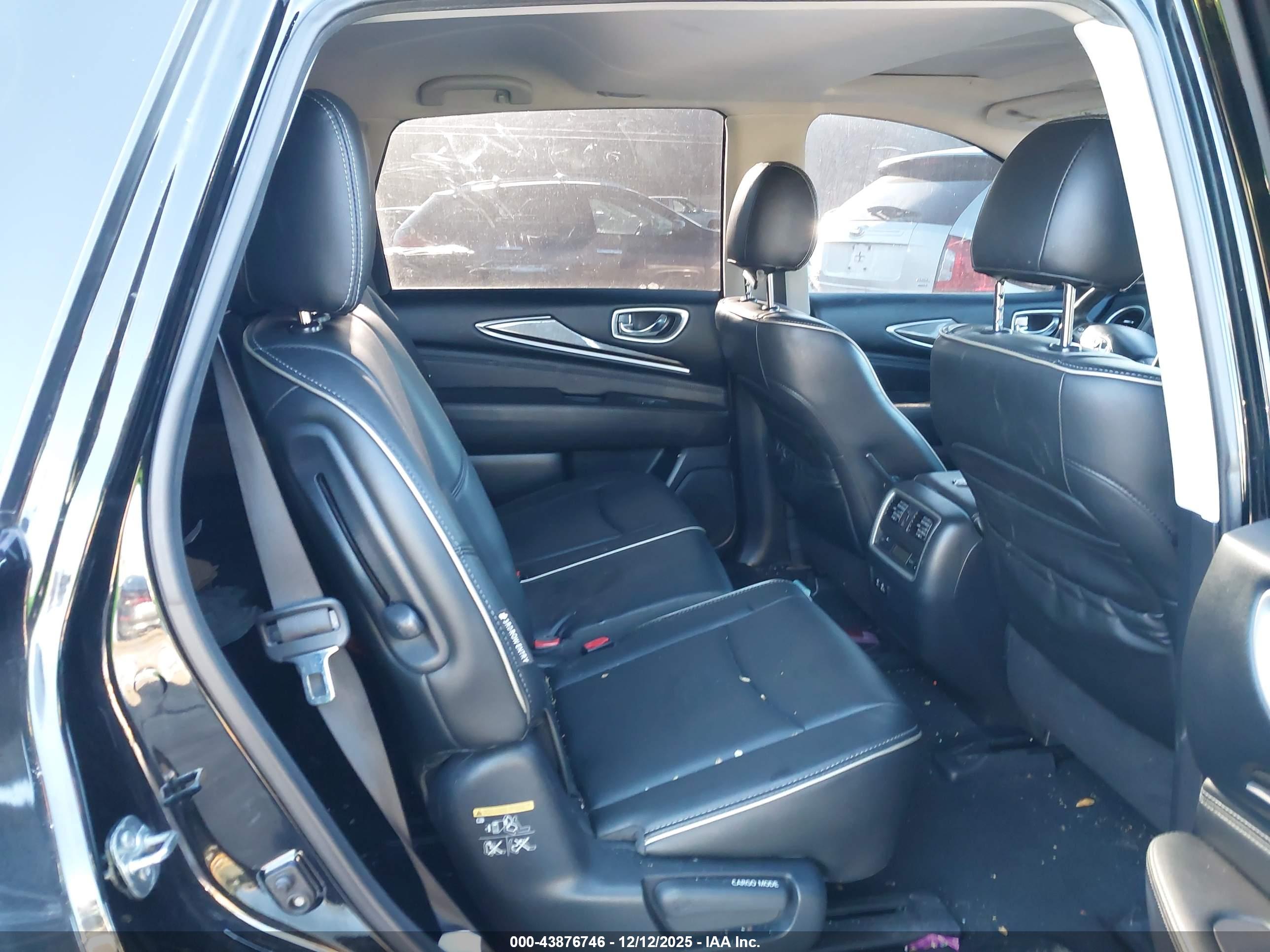INFINITI QX60 image 8