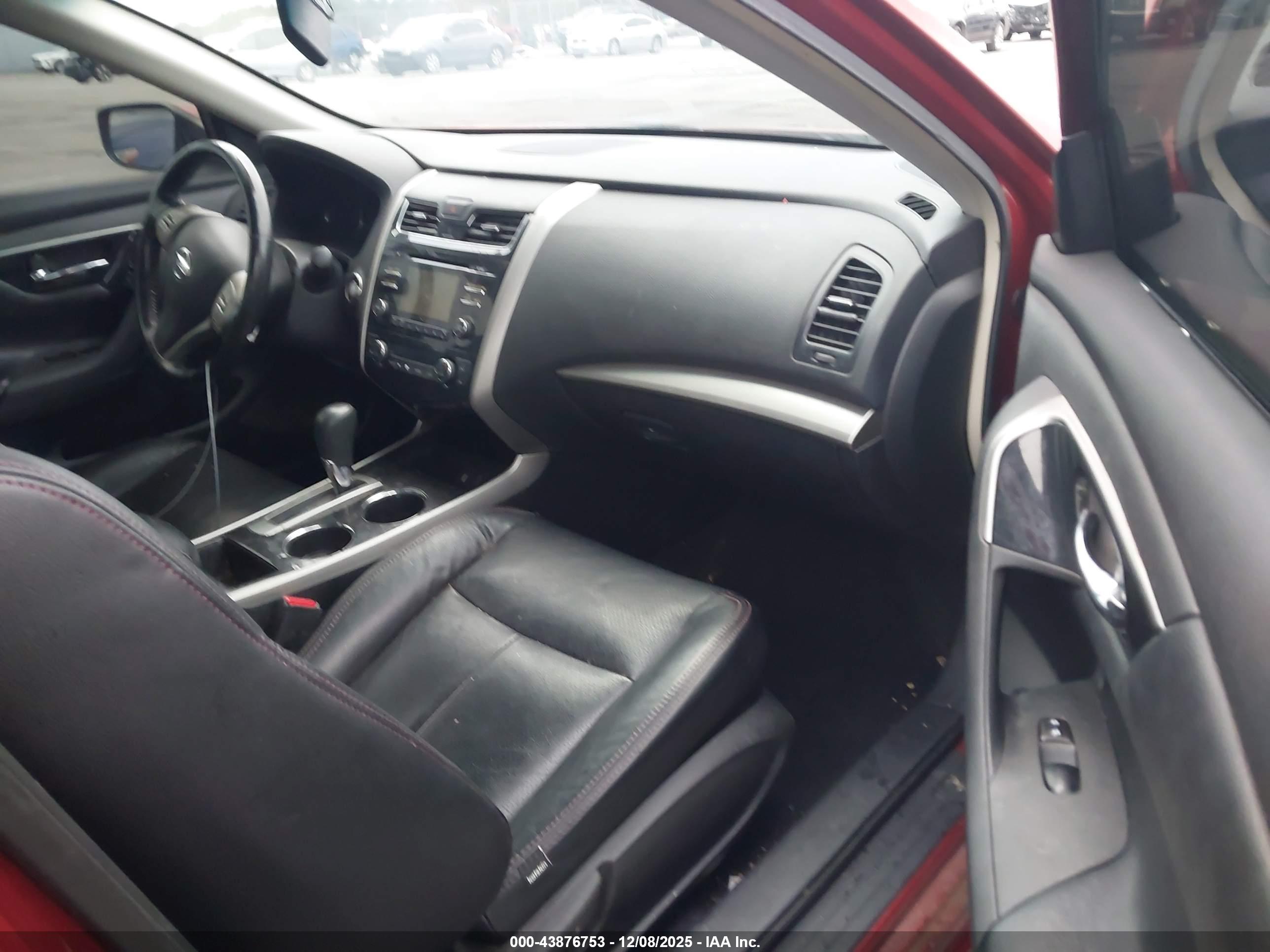 NISSAN ALTIMA image 5