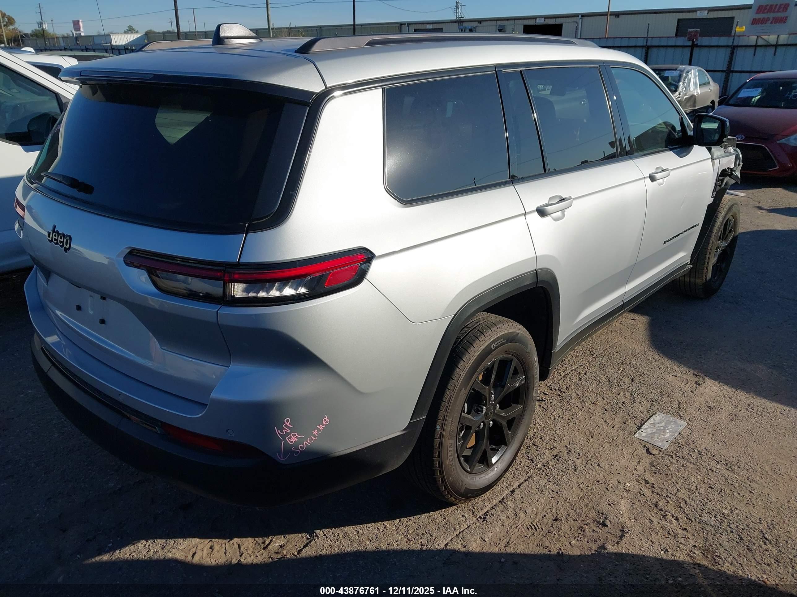 JEEP GRAND image 4