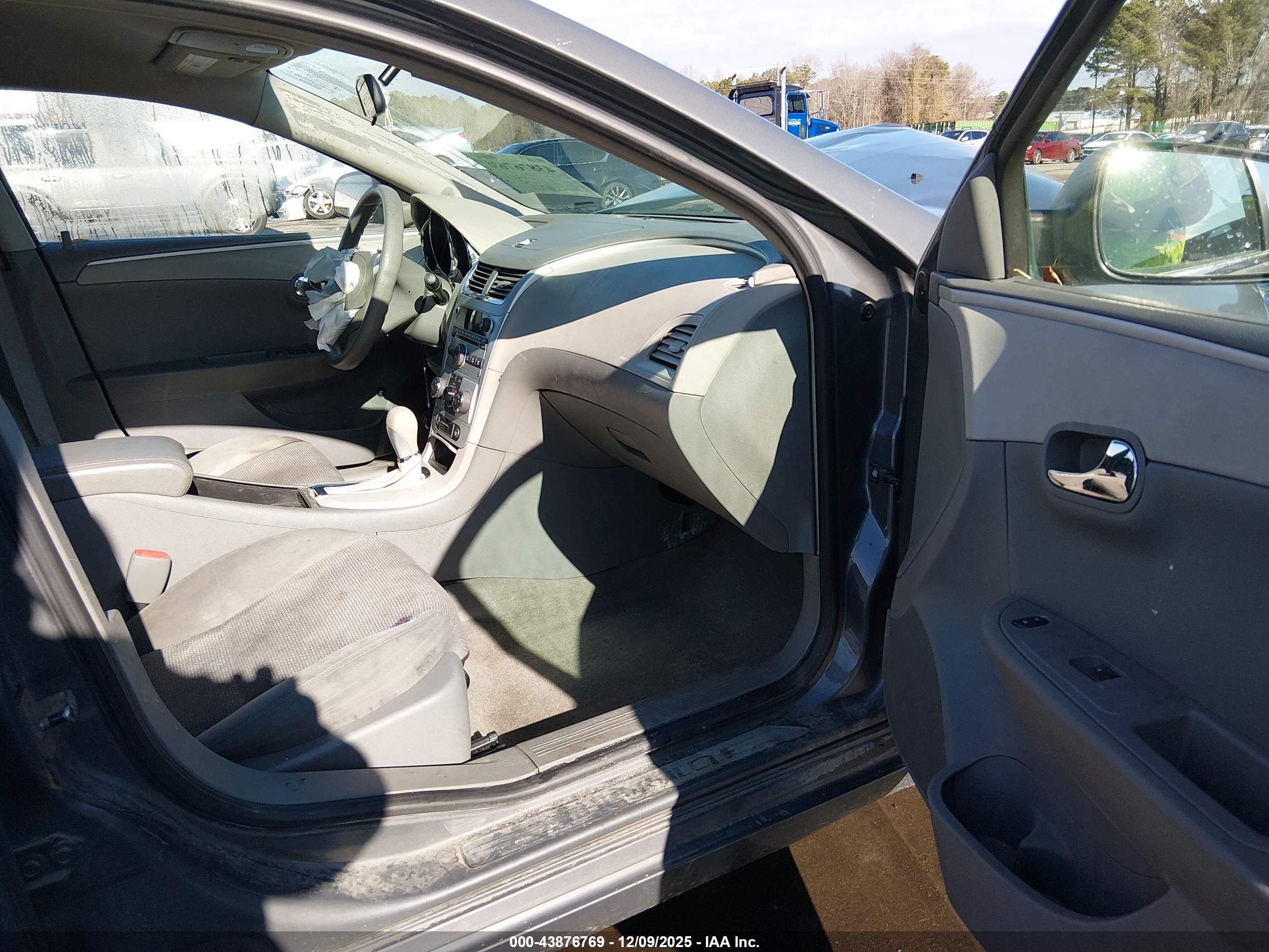 CHEVROLET MALIBU image 5