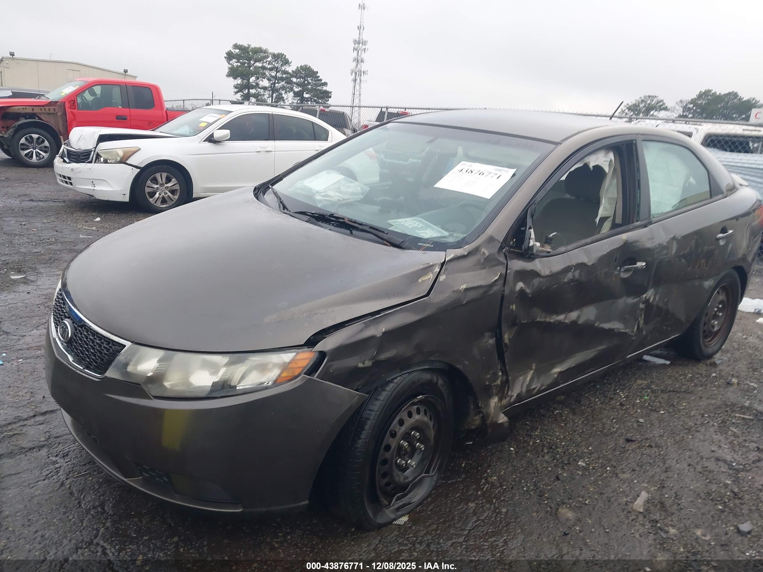 KIA FORTE image 2