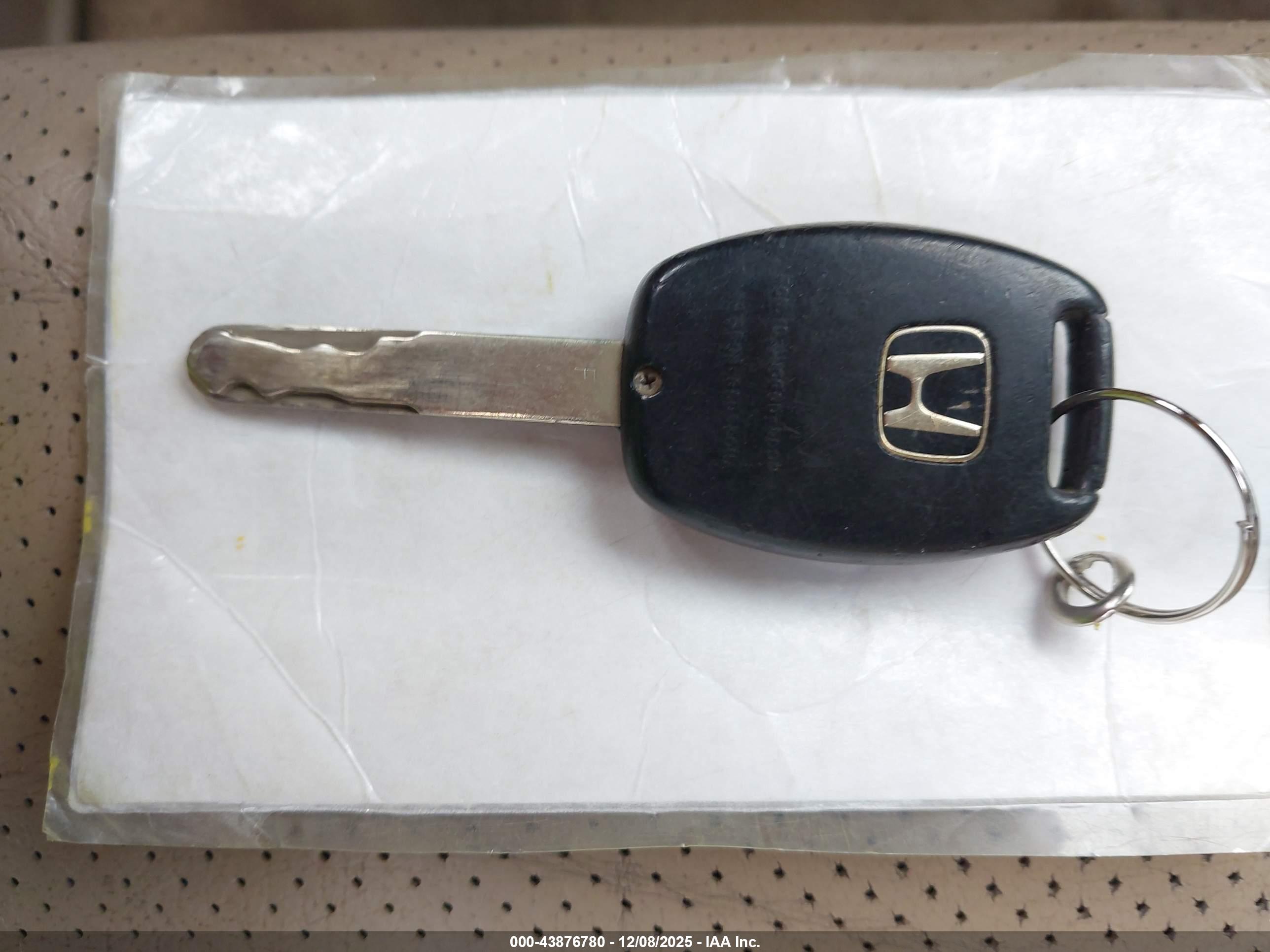 HONDA CR-V image 11
