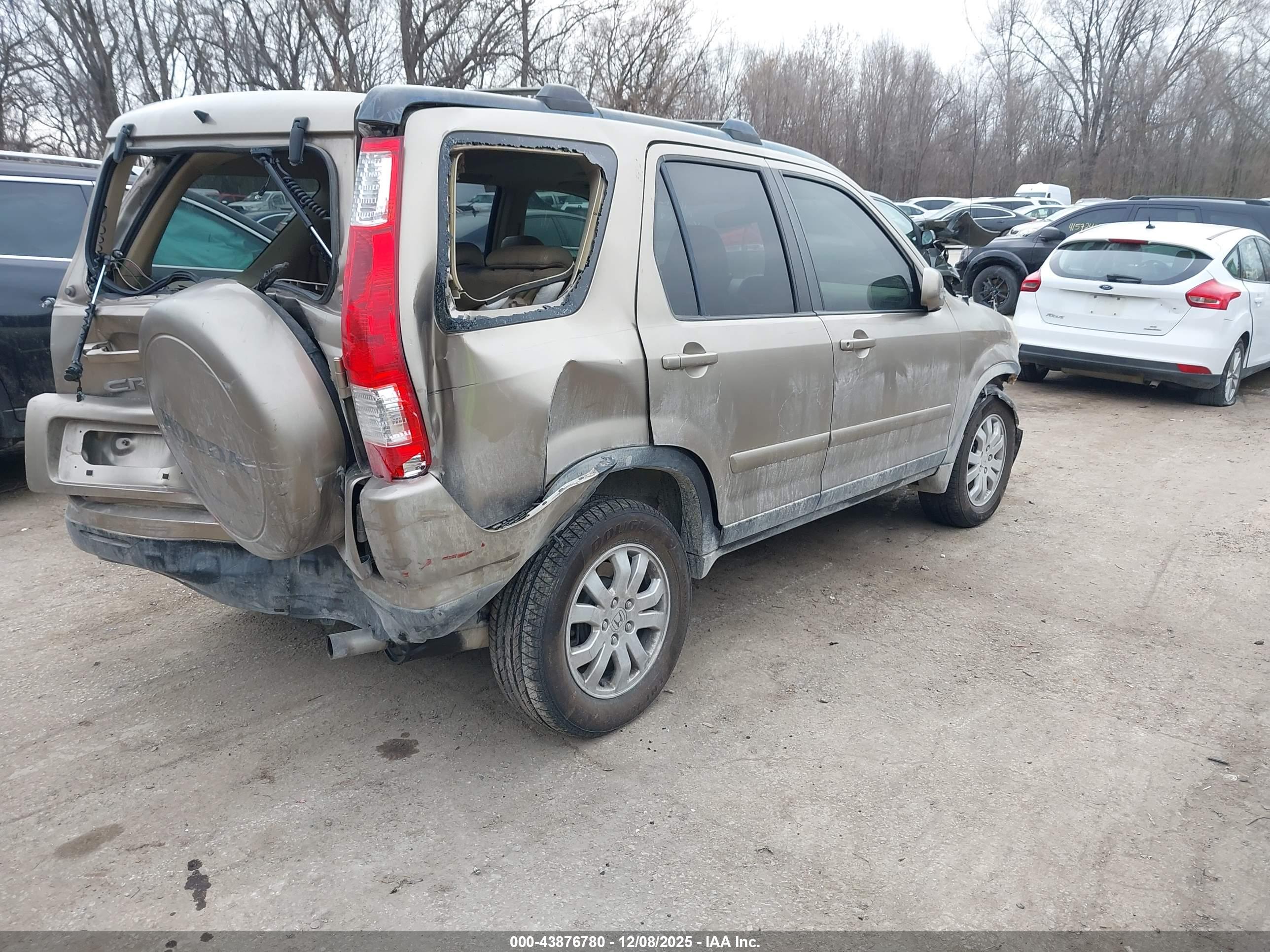 HONDA CR-V image 4