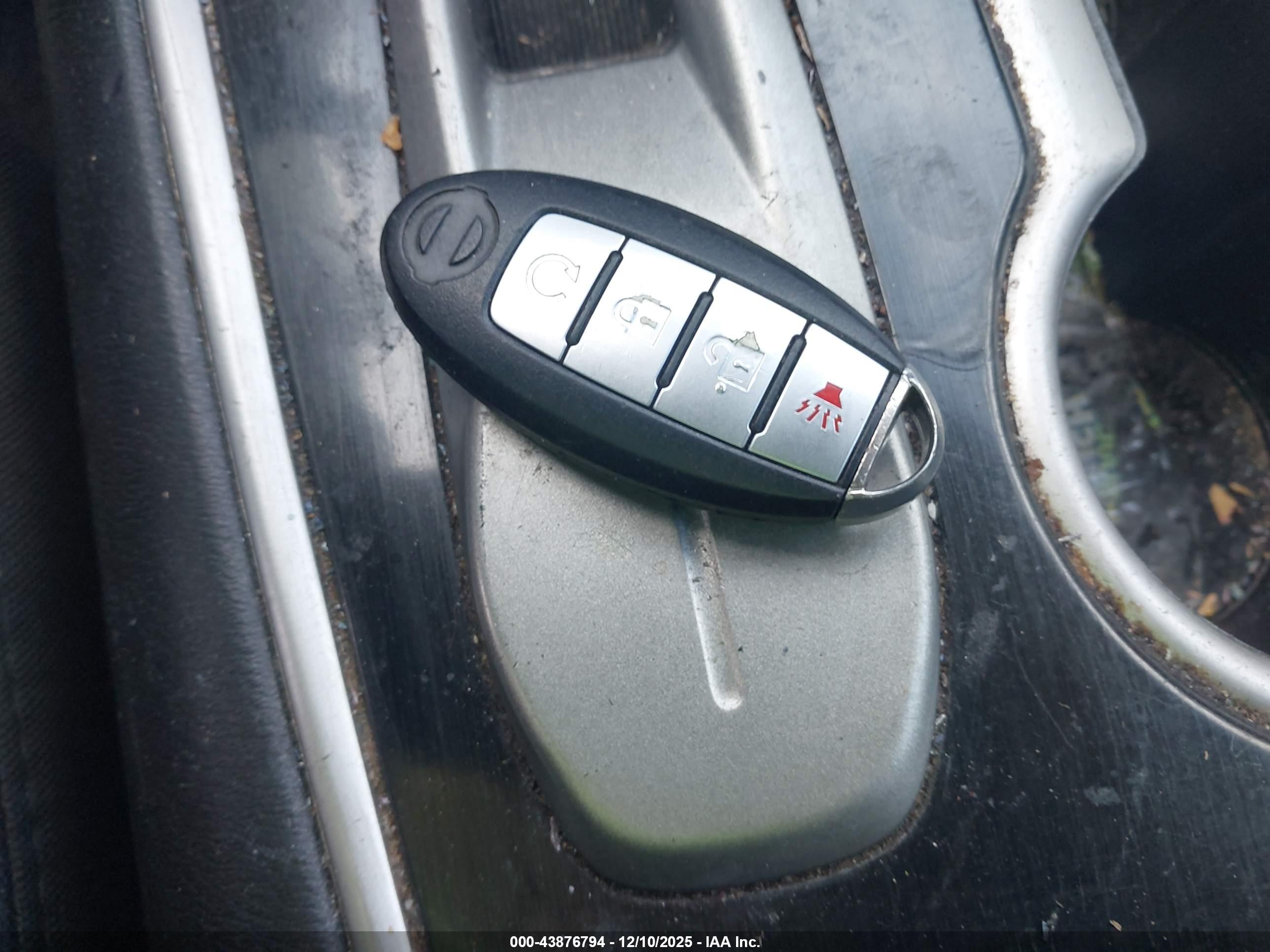 NISSAN PATHFINDER image 11