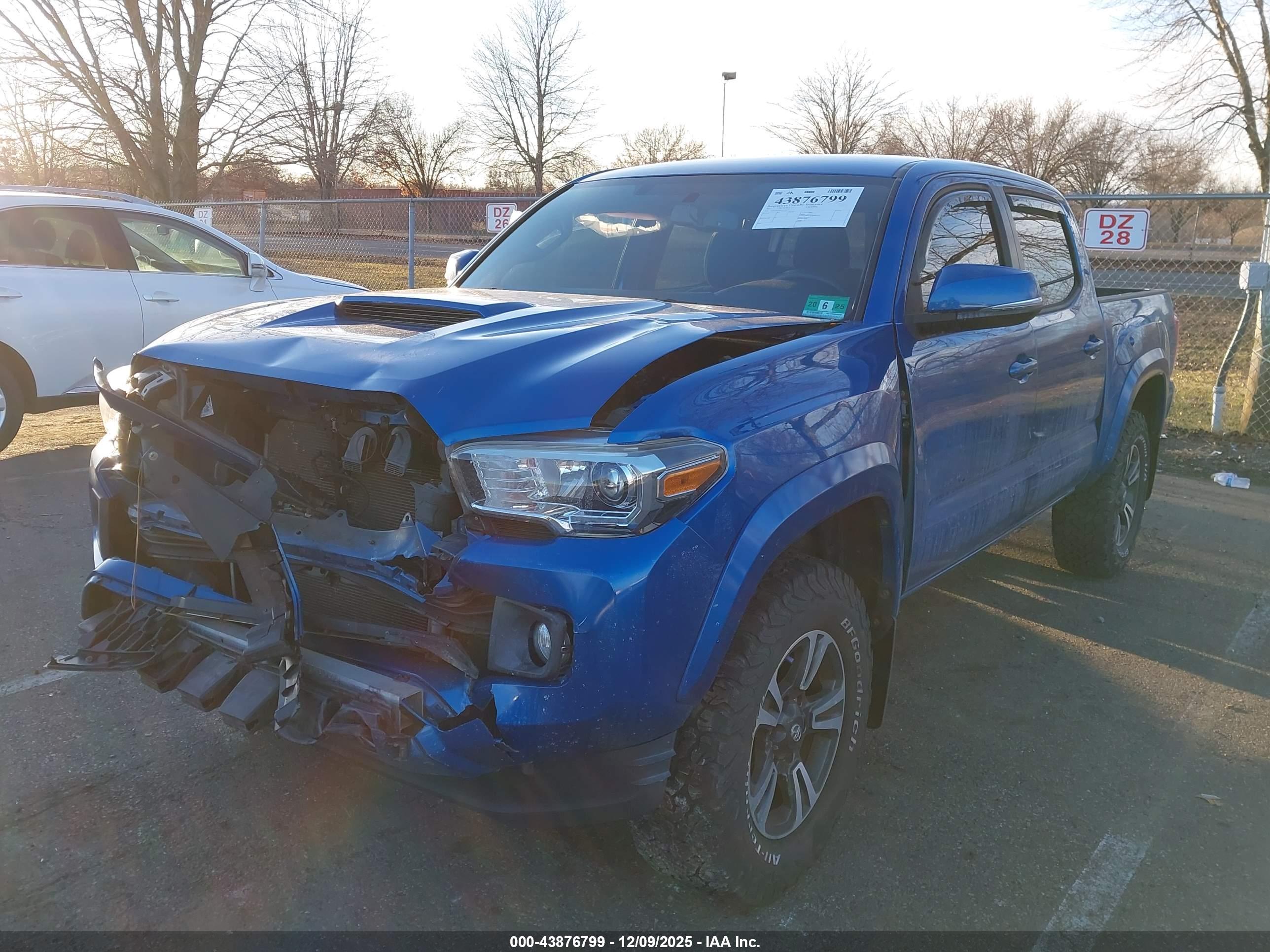 TOYOTA TACOMA image 2