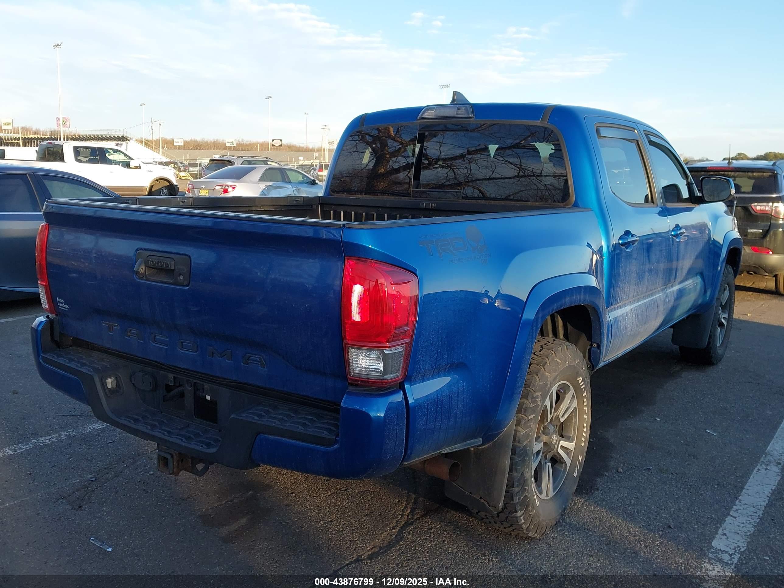 TOYOTA TACOMA image 4