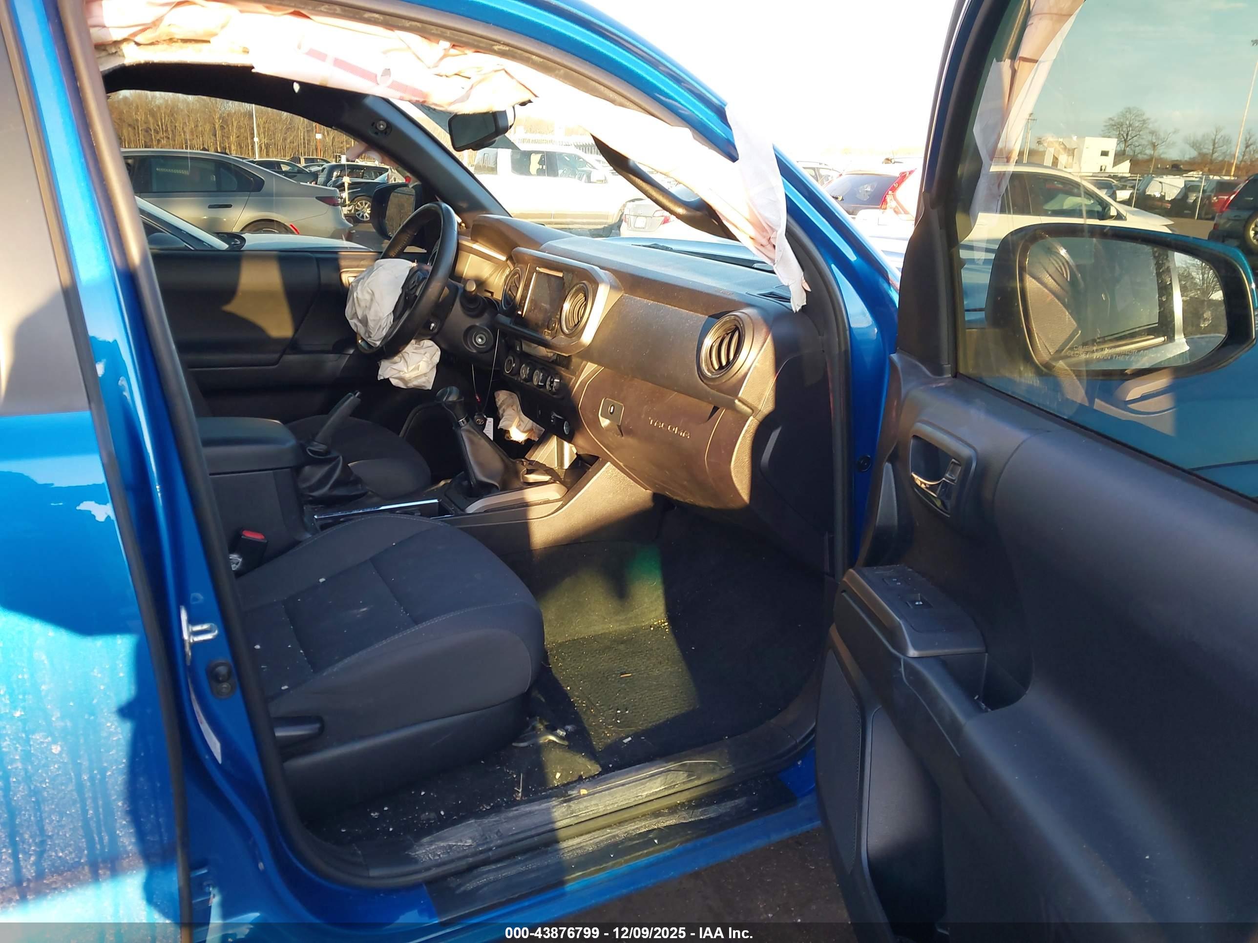 TOYOTA TACOMA image 5
