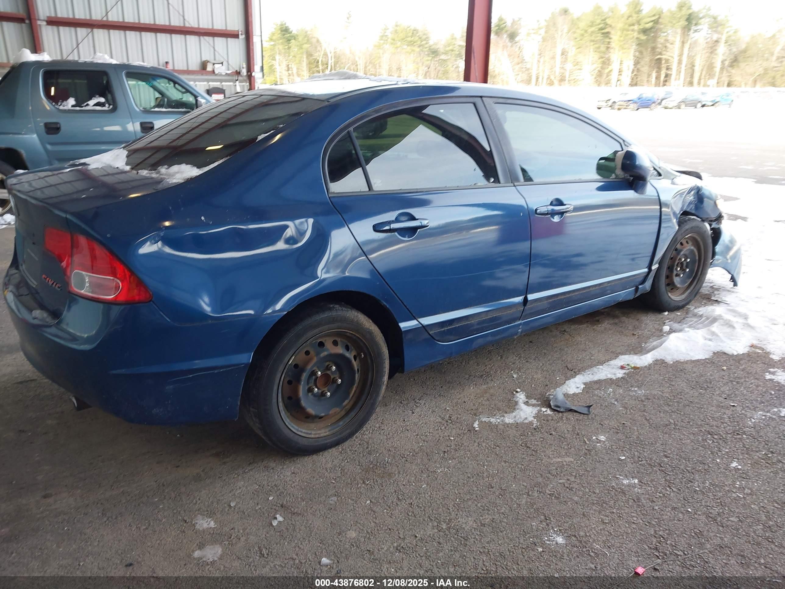 HONDA CIVIC image 4