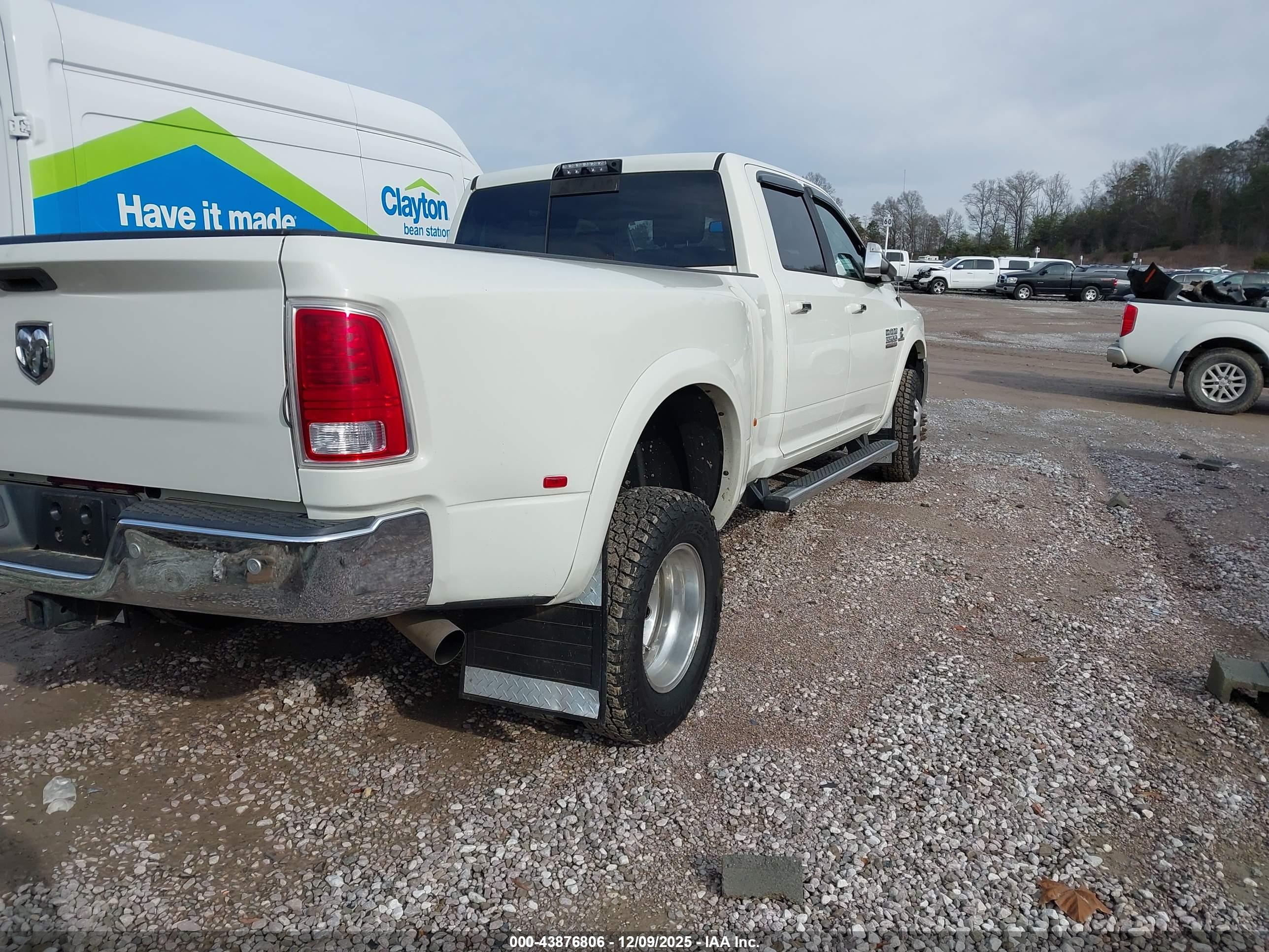 RAM 3500 image 4