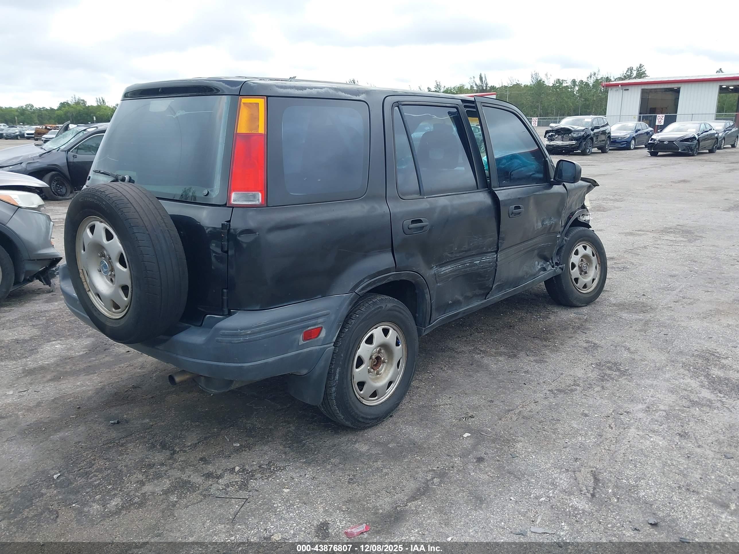 HONDA CR-V image 4